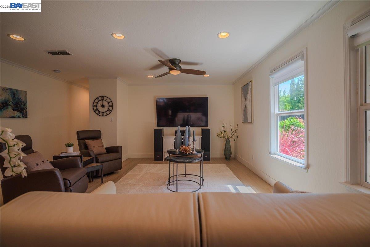 Detail Gallery Image 17 of 63 For 4767 Lantana Ave, Livermore,  CA 94551 - 4 Beds | 4 Baths