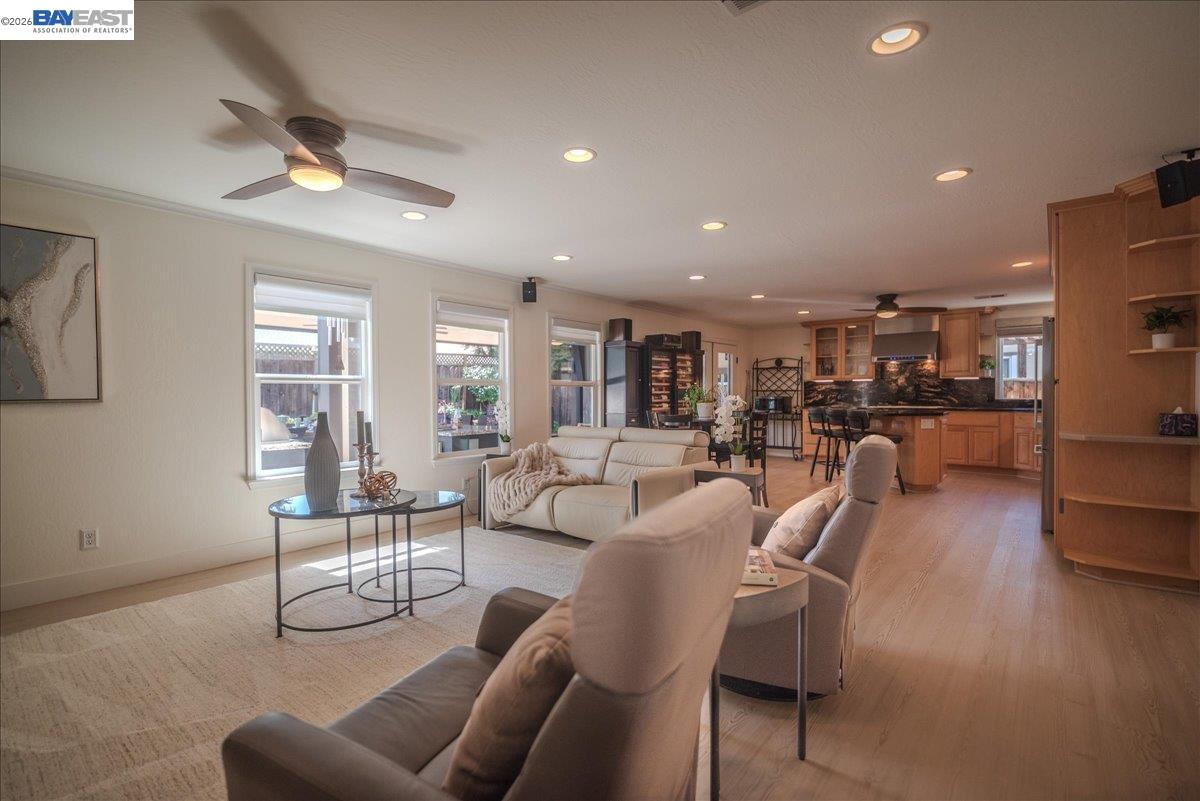 Detail Gallery Image 18 of 63 For 4767 Lantana Ave, Livermore,  CA 94551 - 4 Beds | 4 Baths