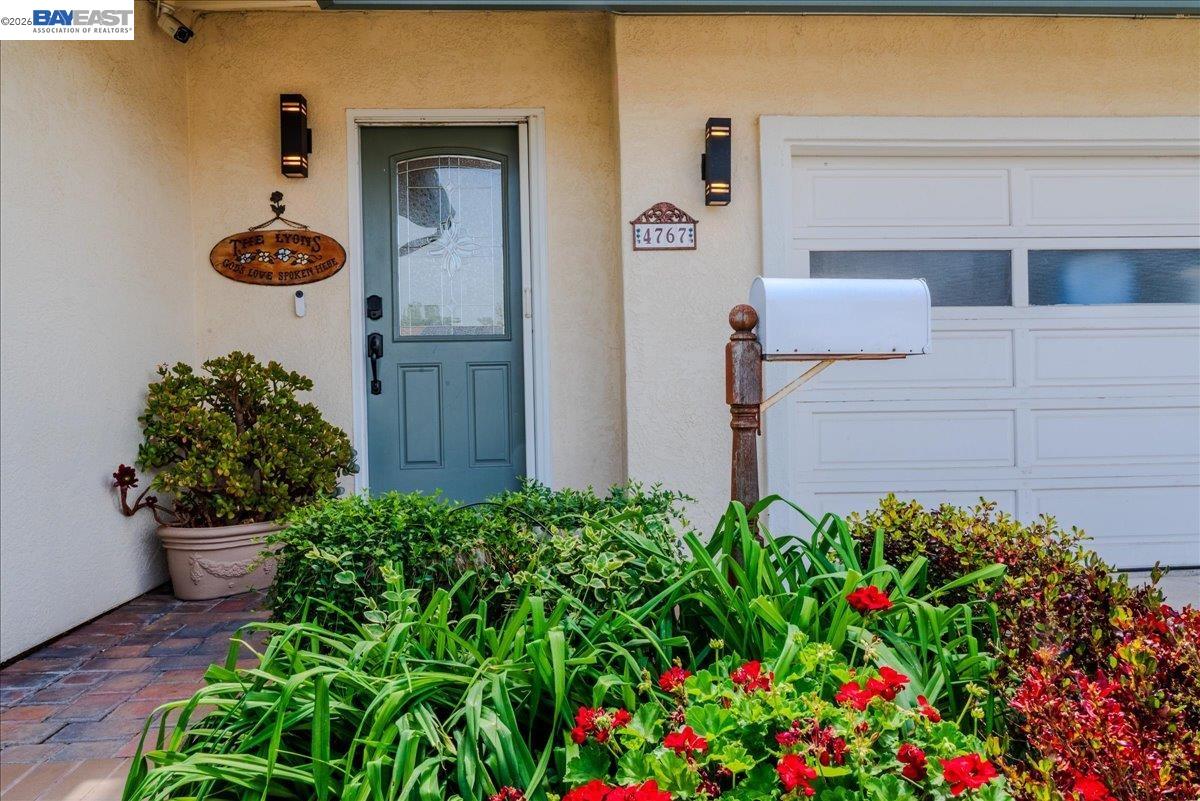 Detail Gallery Image 4 of 63 For 4767 Lantana Ave, Livermore,  CA 94551 - 4 Beds | 4 Baths