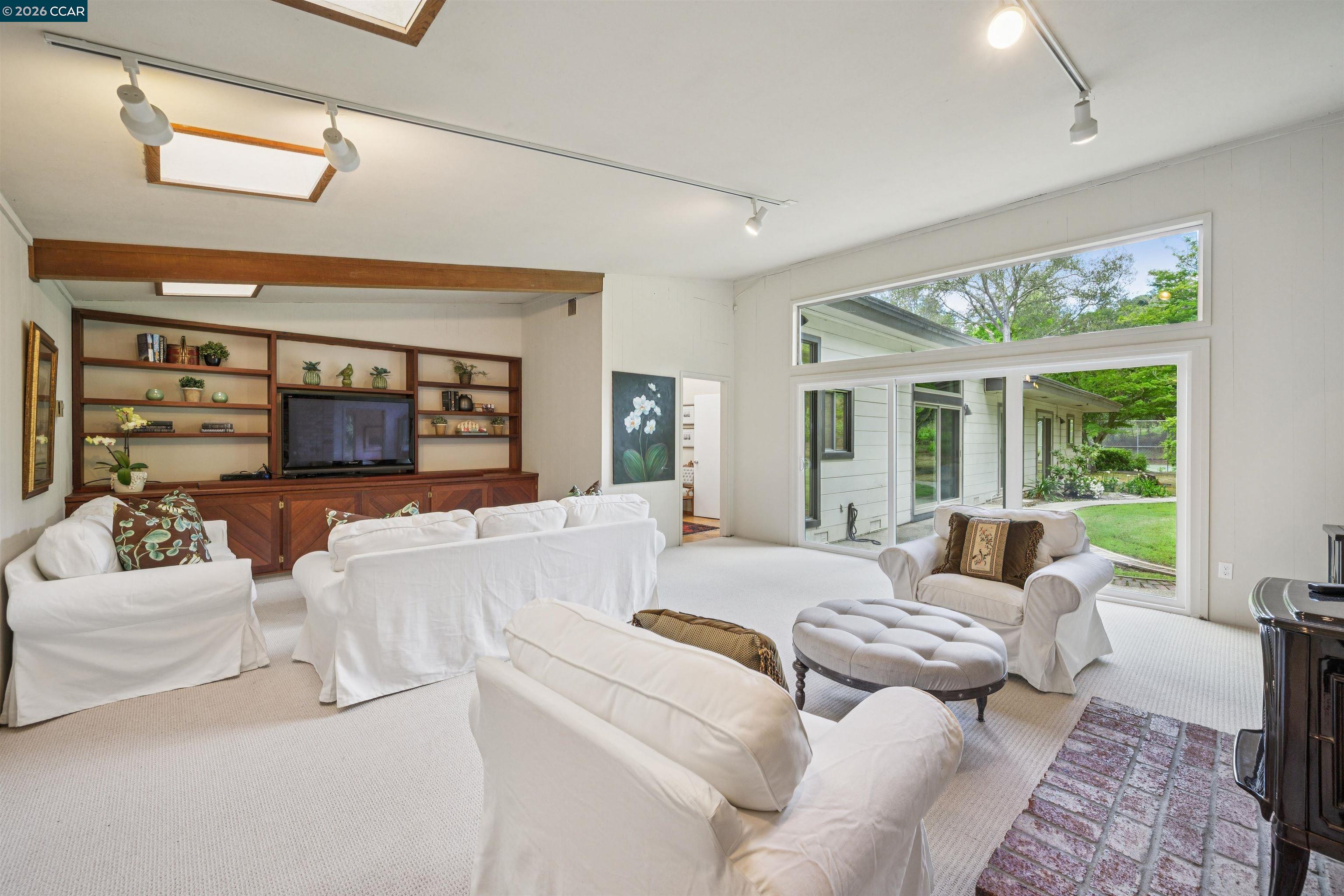 3814 Happy Valley Rd, Lafayette, CA, 94549