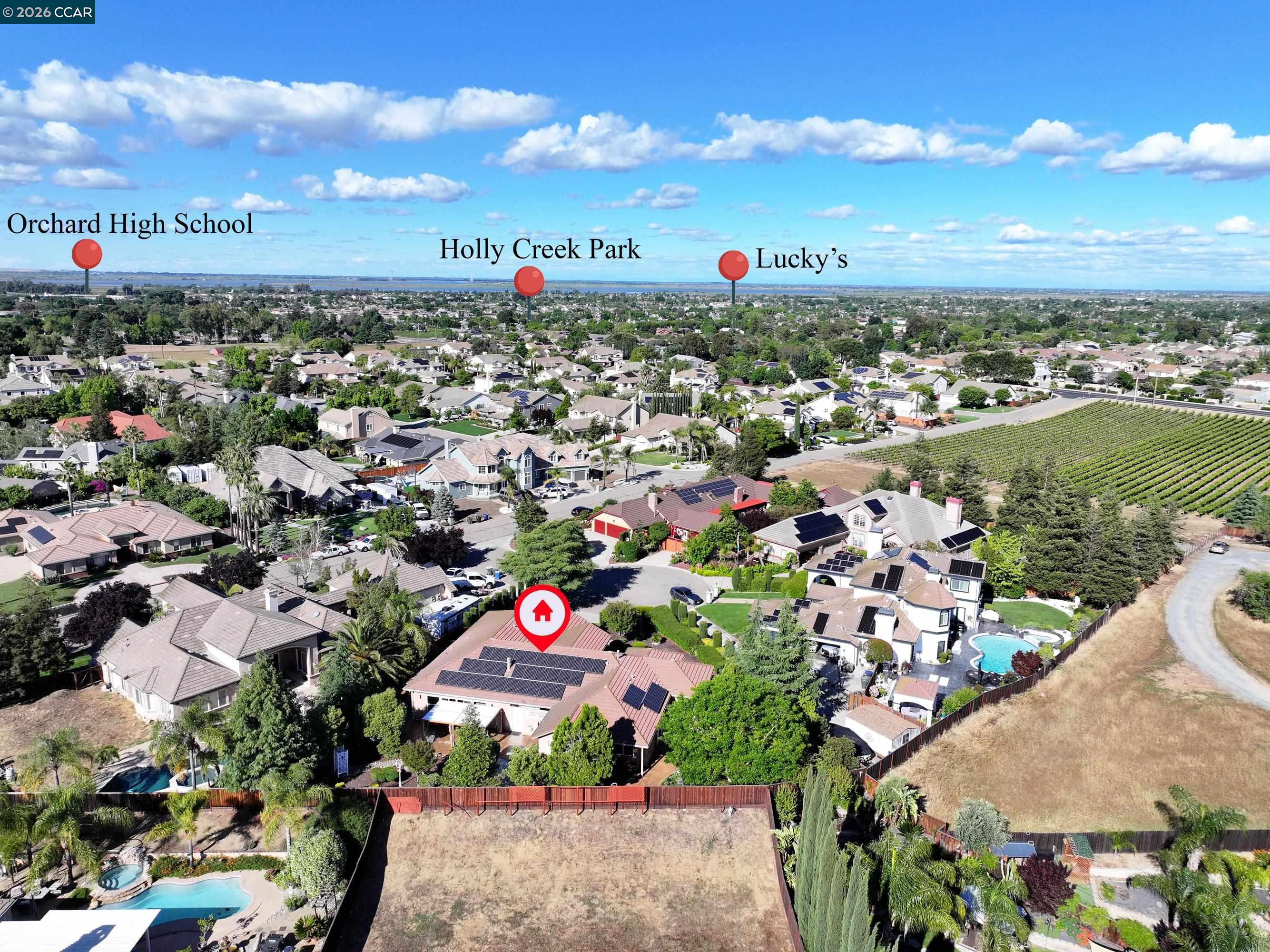 Detail Gallery Image 2 of 41 For 204 Chaps Ct, Oakley,  CA 94561 - 5 Beds | 3 Baths