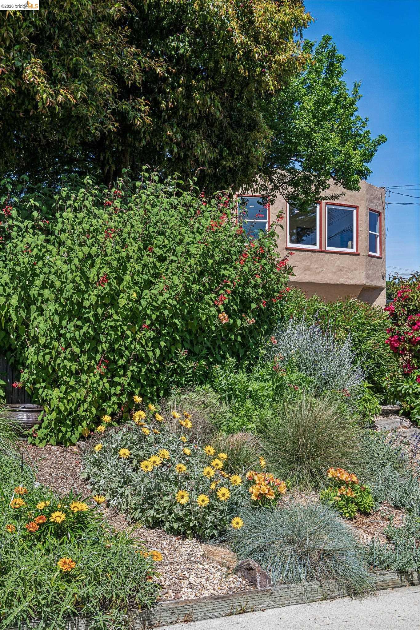 Detail Gallery Image 69 of 86 For 5705 Panama Ave, Richmond,  CA 94804 - 3 Beds | 2/1 Baths