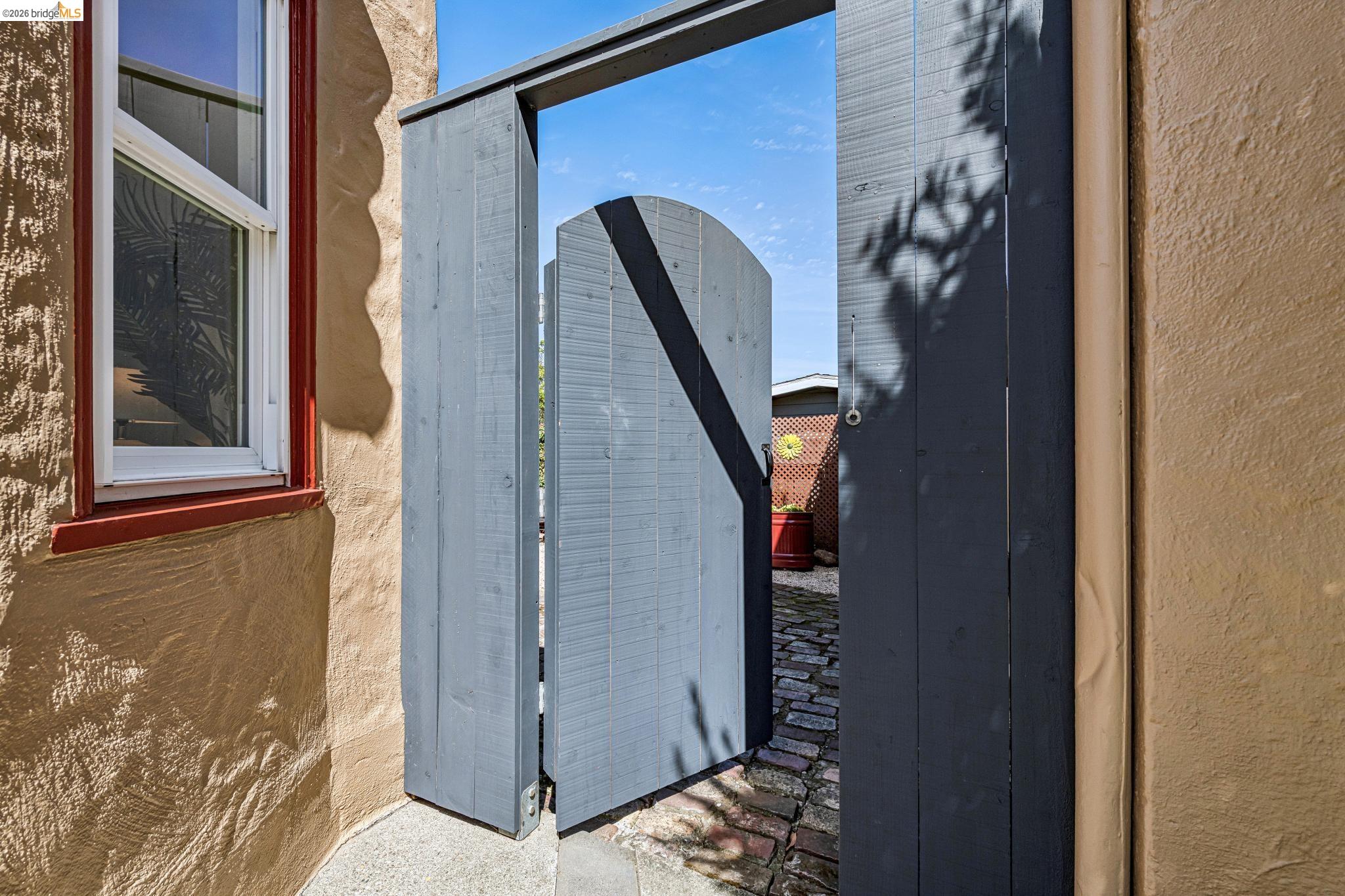 Detail Gallery Image 75 of 86 For 5705 Panama Ave, Richmond,  CA 94804 - 3 Beds | 2/1 Baths