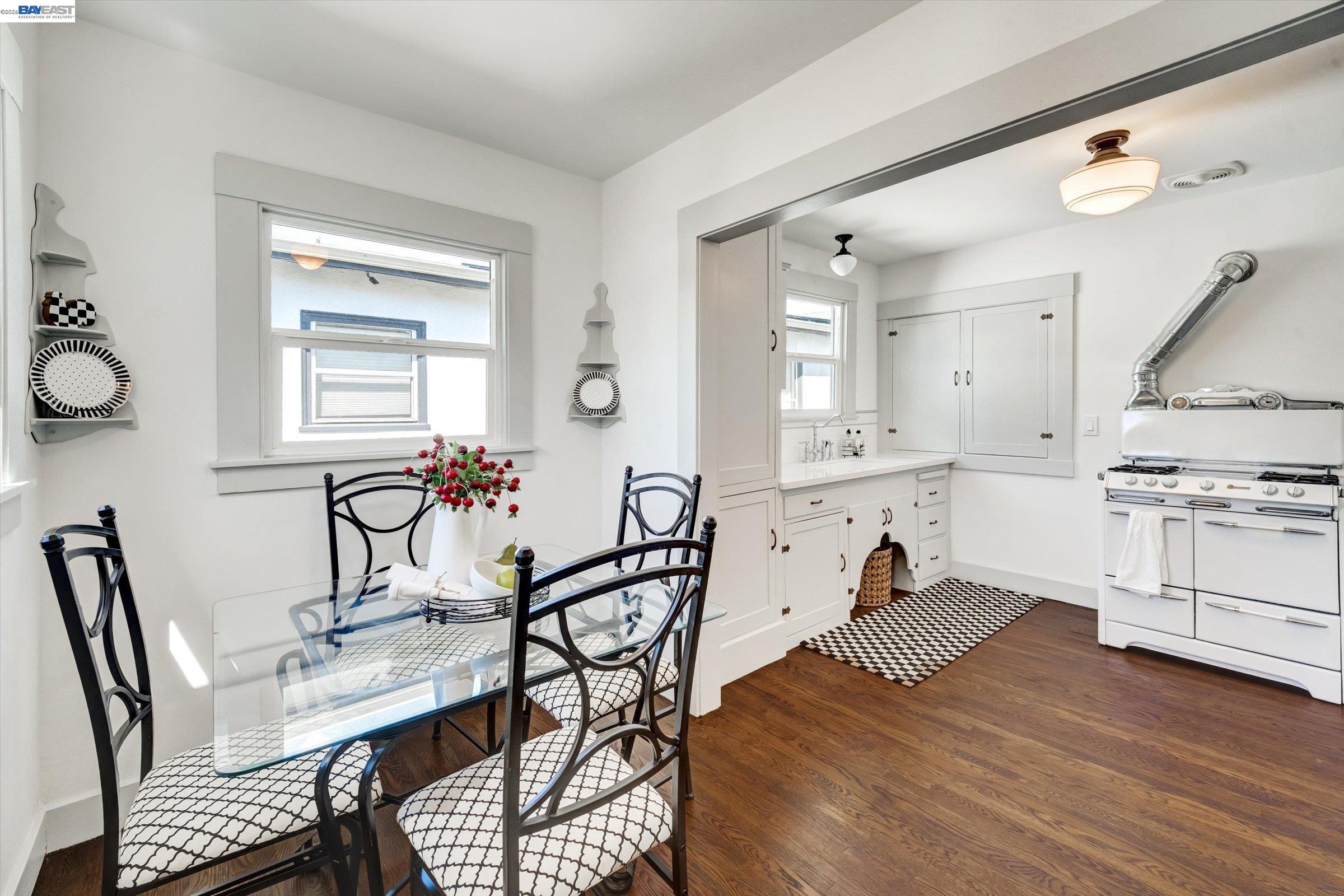 4241 Suter St, Oakland, CA, 94619