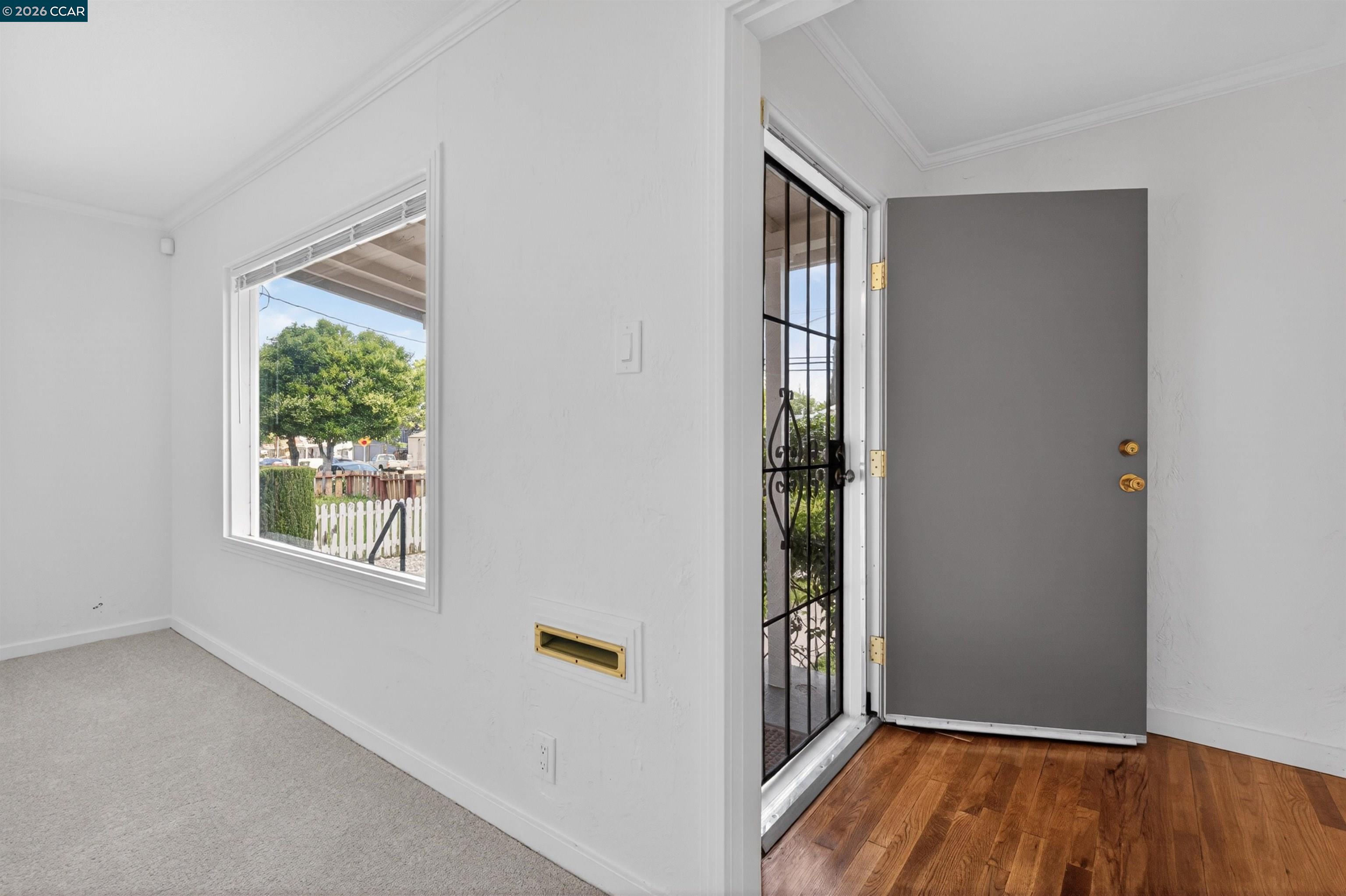 Detail Gallery Image 5 of 20 For 2406 D St, Antioch,  CA 94509 - 2 Beds | 1 Baths