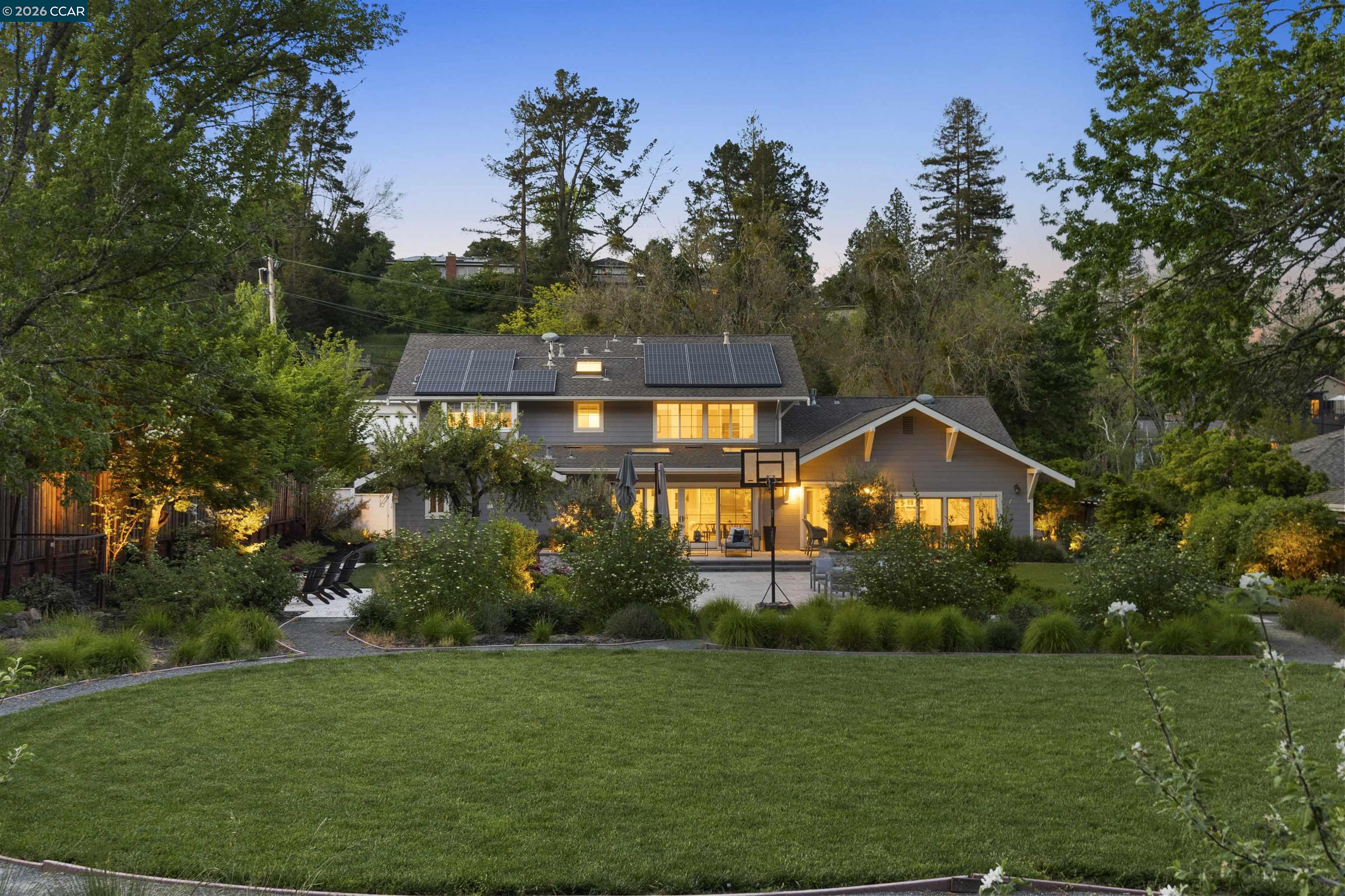 246 Overhill Rd, Orinda, CA, 94563