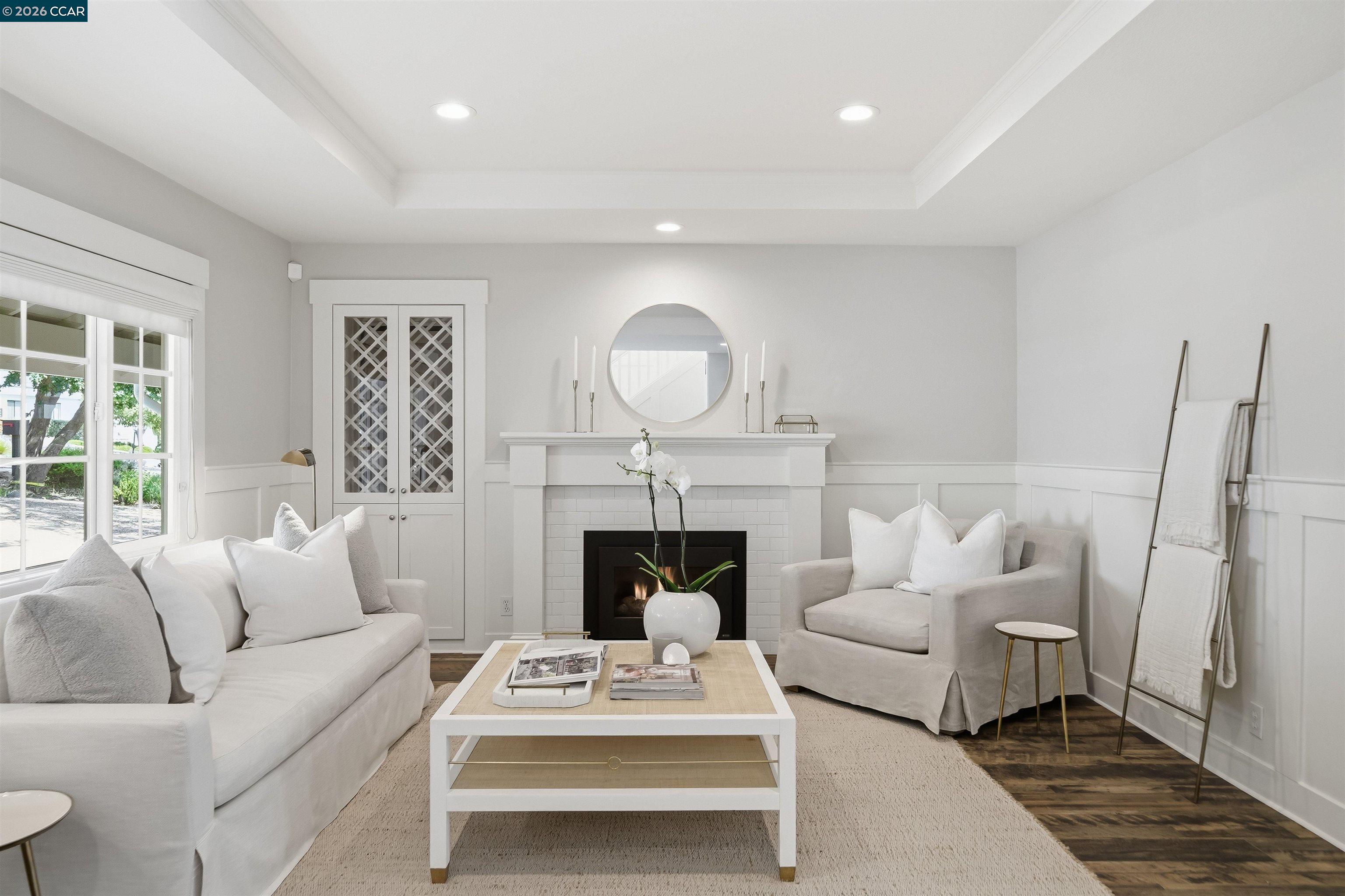 246 Overhill Rd, Orinda, CA, 94563