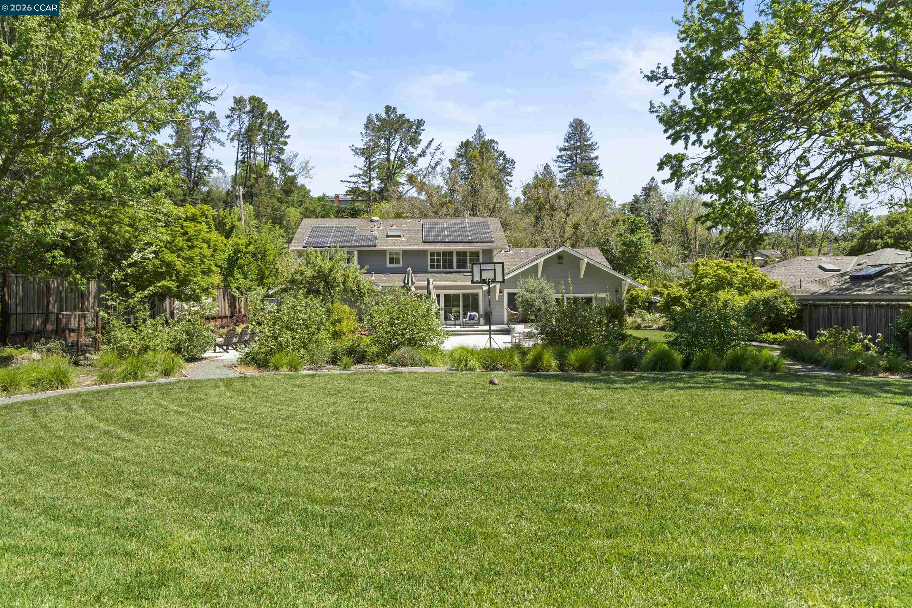 246 Overhill Rd, Orinda, CA, 94563