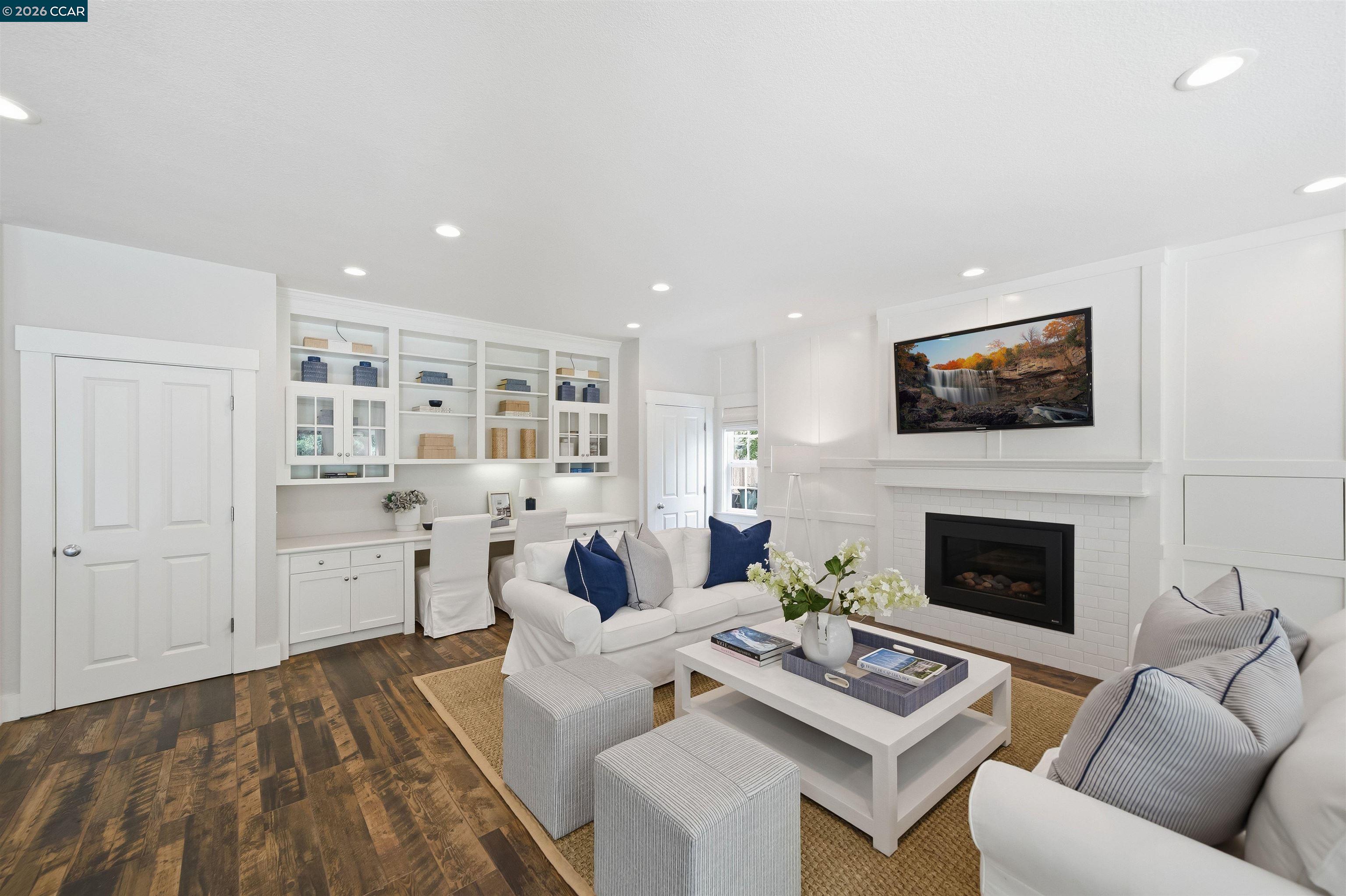 246 Overhill Rd, Orinda, CA, 94563