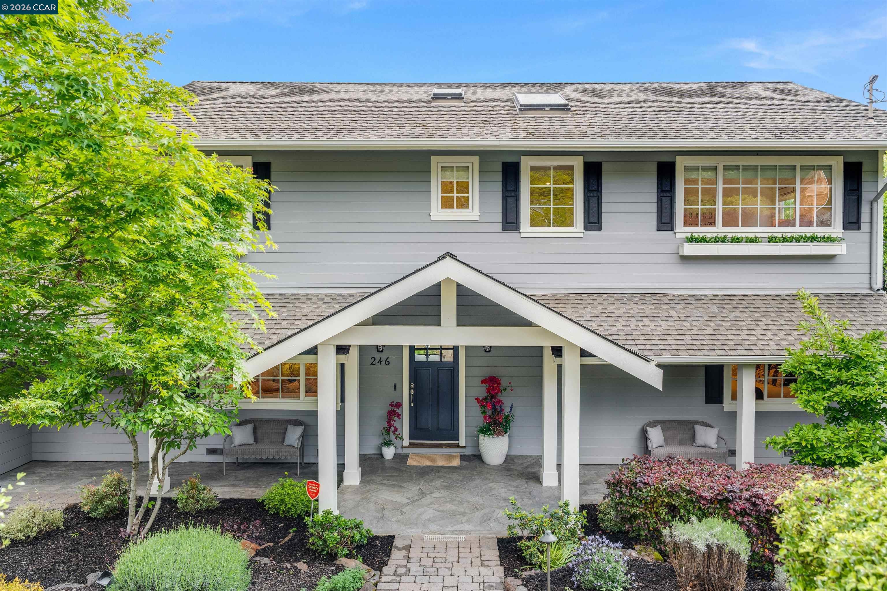 246 Overhill Rd, Orinda, CA, 94563