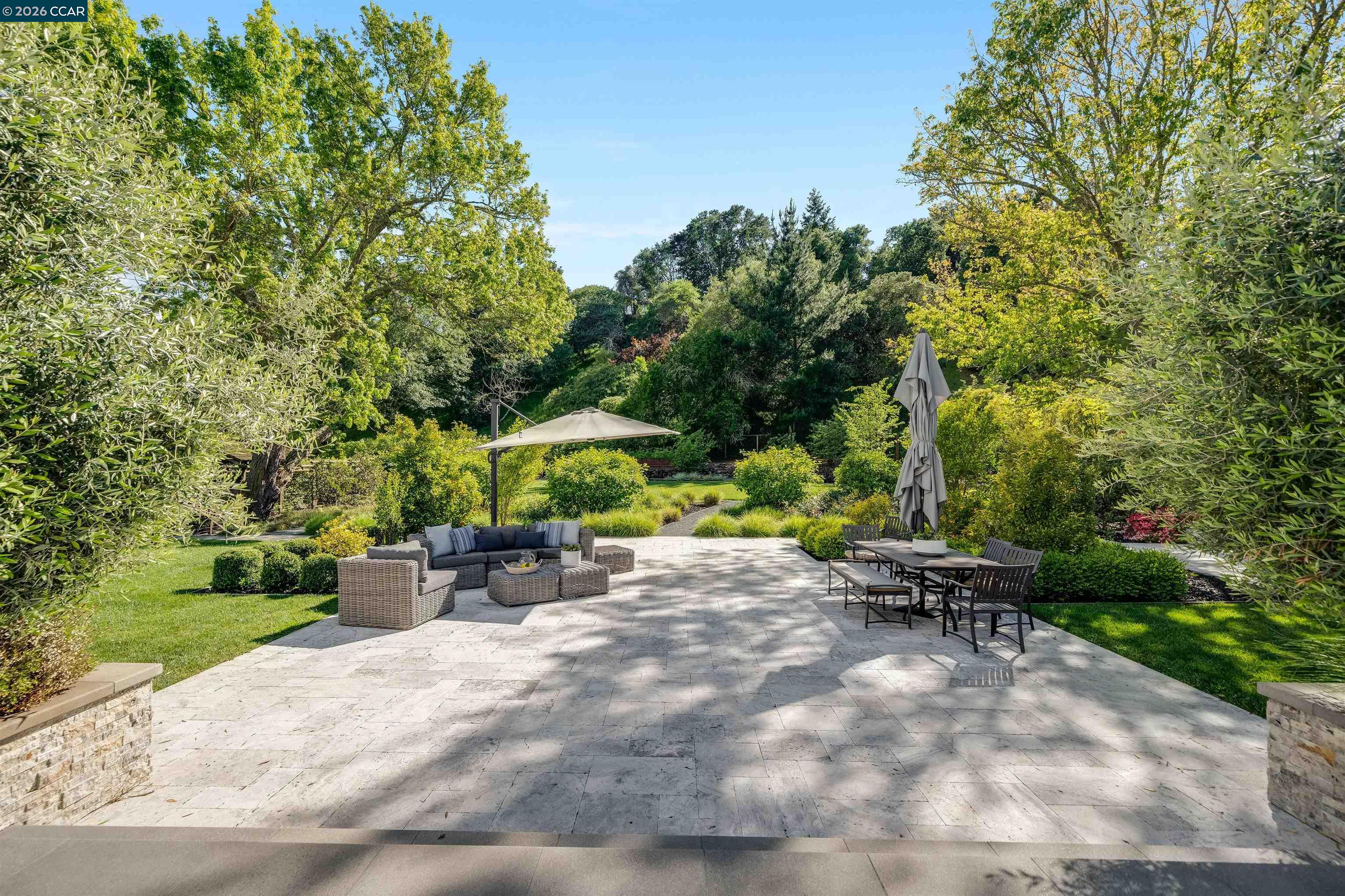 246 Overhill Rd, Orinda, CA, 94563