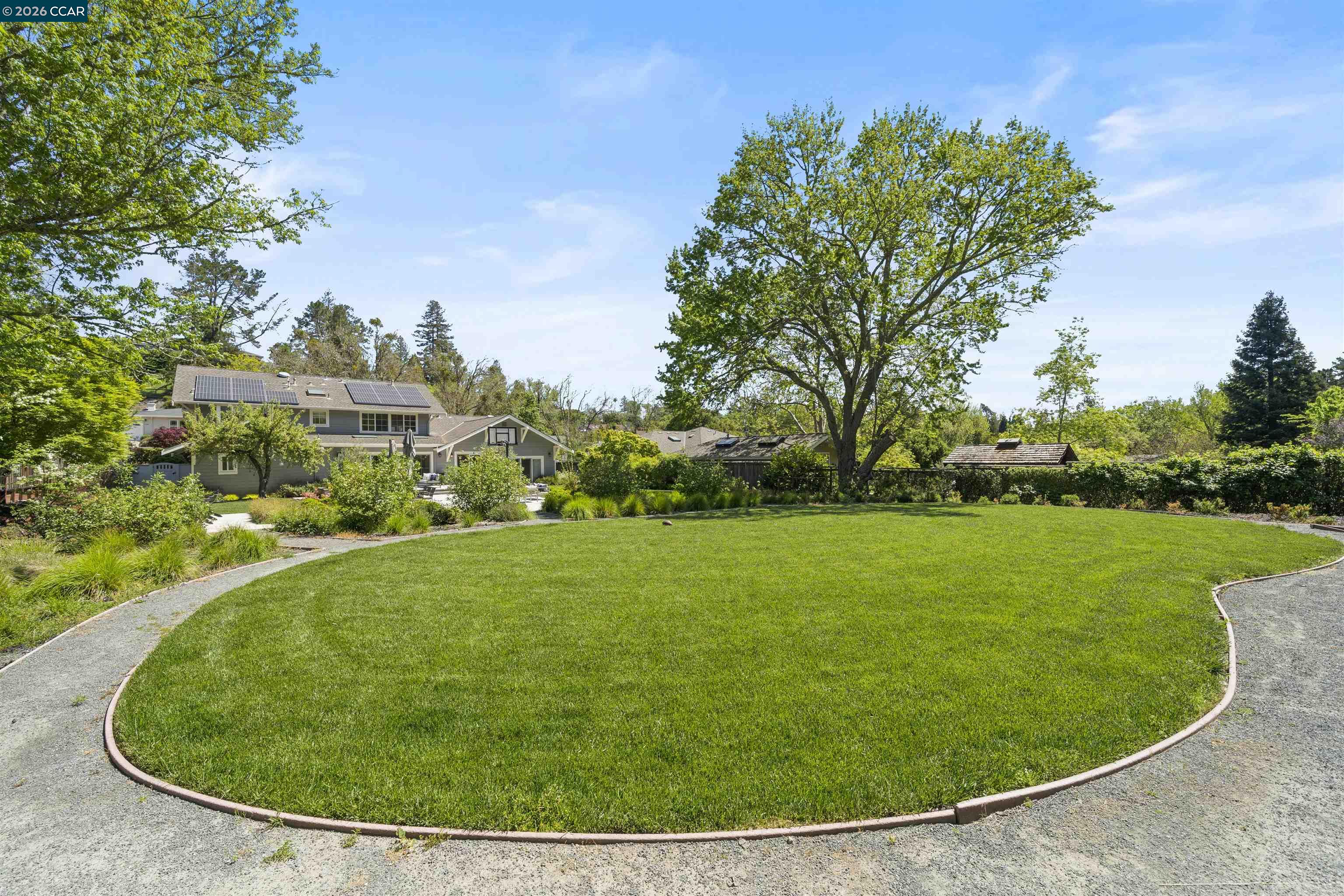 246 Overhill Rd, Orinda, CA, 94563