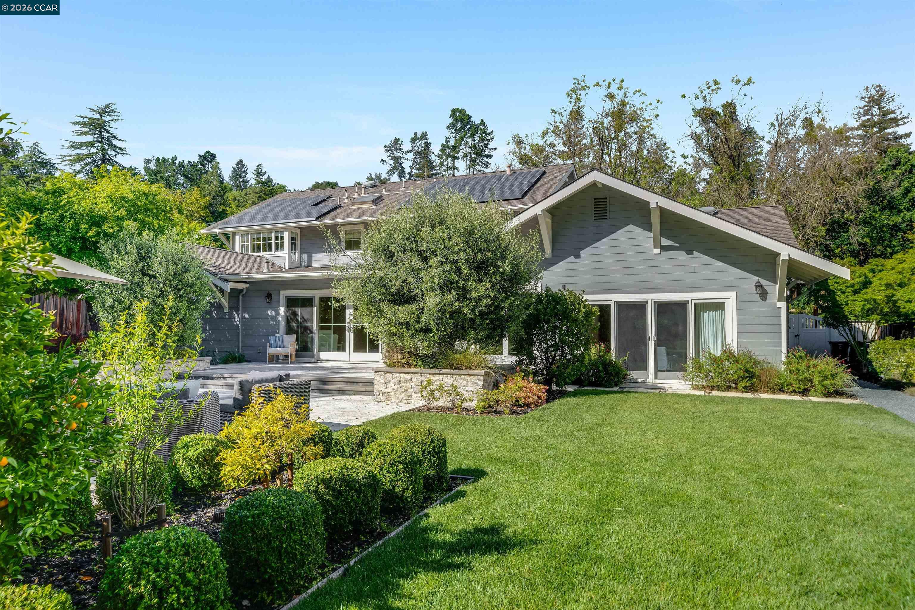 246 Overhill Rd, Orinda, CA, 94563