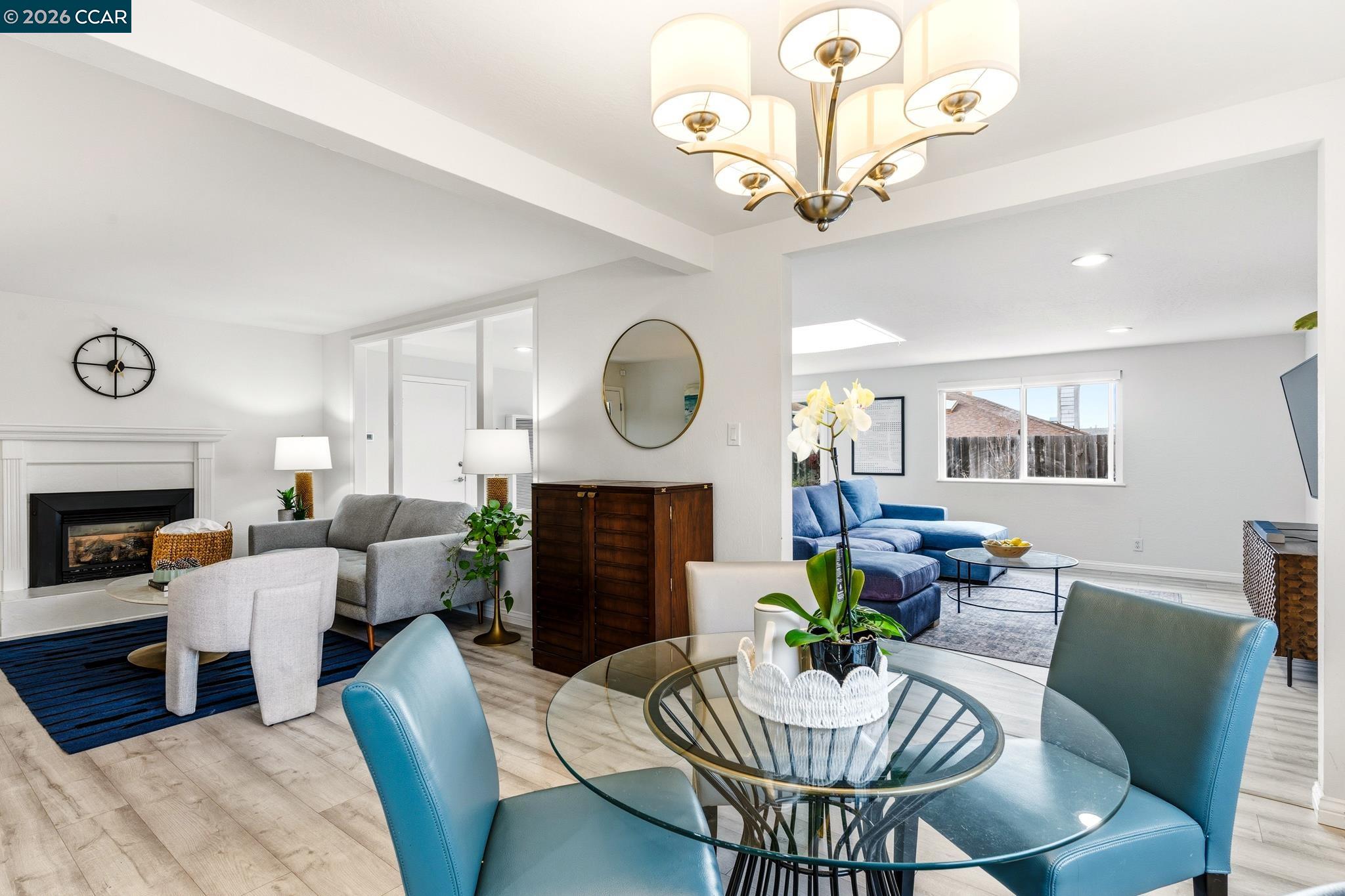 Detail Gallery Image 11 of 59 For 1172 Peralta Rd, Pacifica,  CA 94044 - 3 Beds | 2 Baths