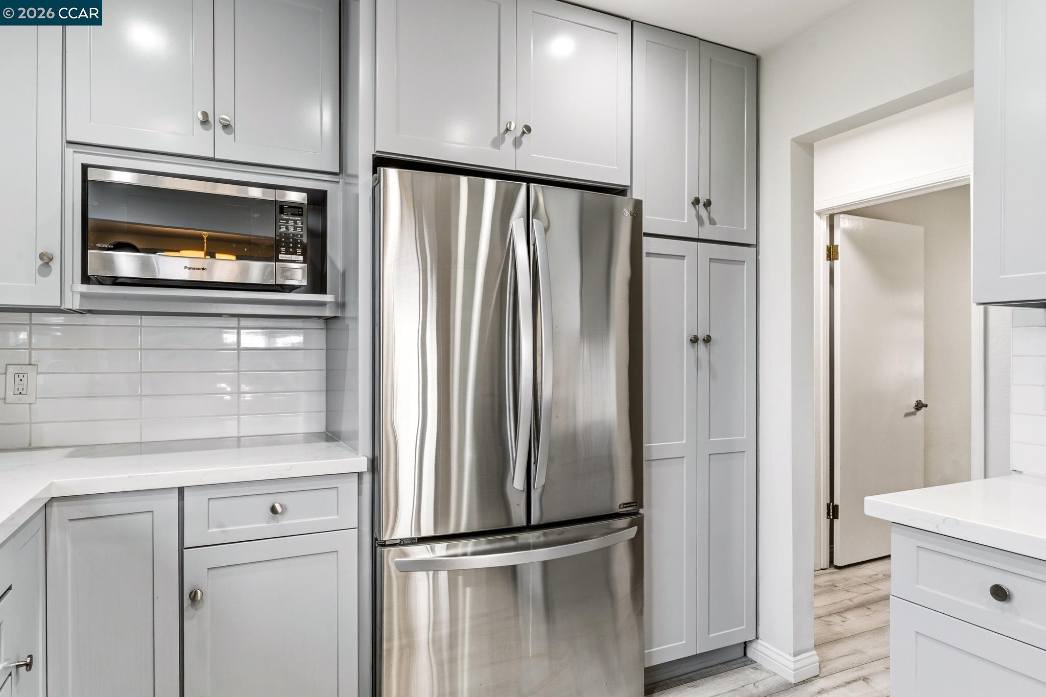 Detail Gallery Image 15 of 59 For 1172 Peralta Rd, Pacifica,  CA 94044 - 3 Beds | 2 Baths