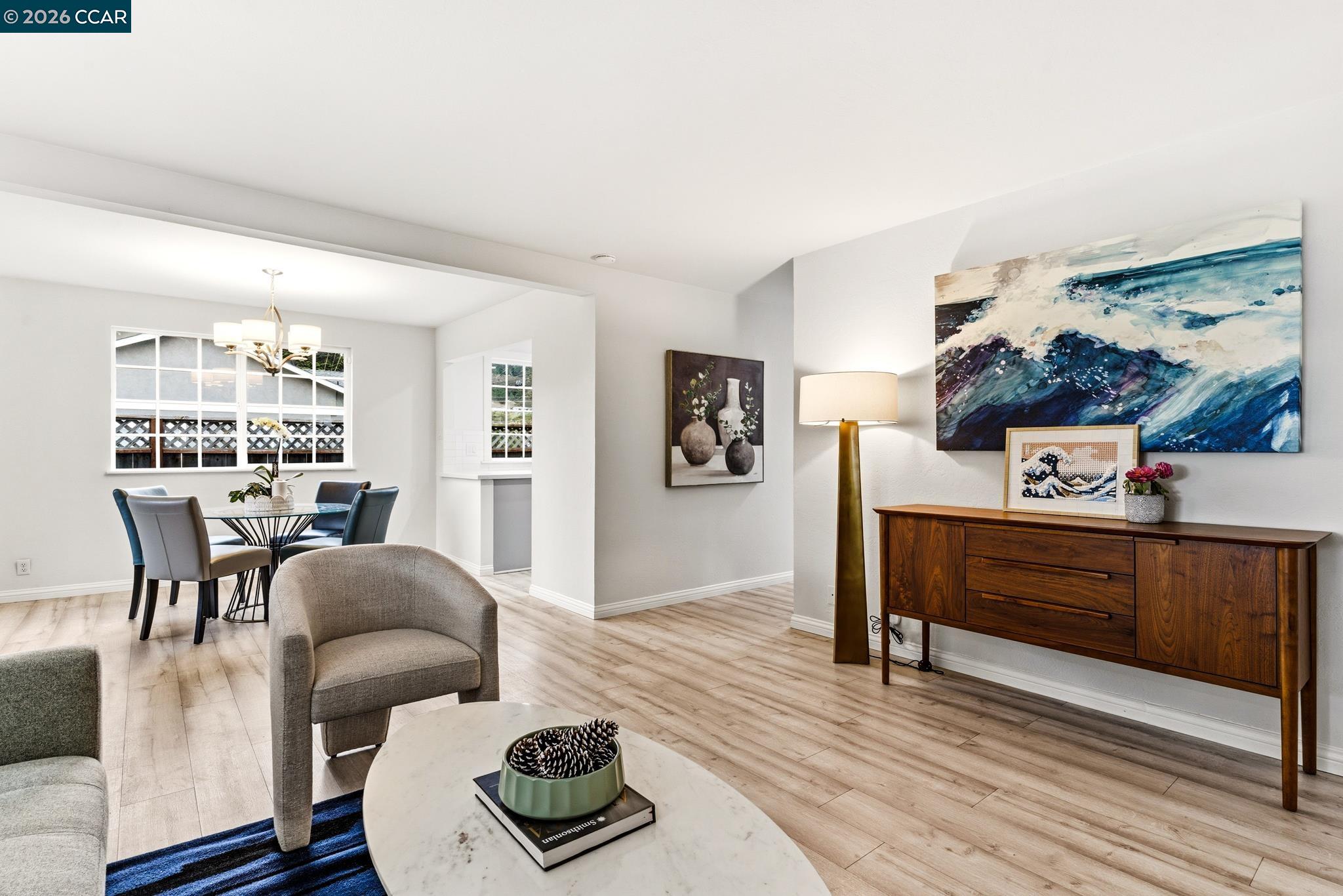 Detail Gallery Image 3 of 59 For 1172 Peralta Rd, Pacifica,  CA 94044 - 3 Beds | 2 Baths