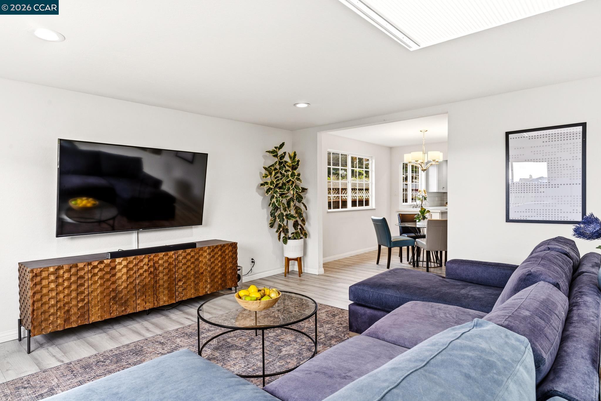 Detail Gallery Image 22 of 59 For 1172 Peralta Rd, Pacifica,  CA 94044 - 3 Beds | 2 Baths