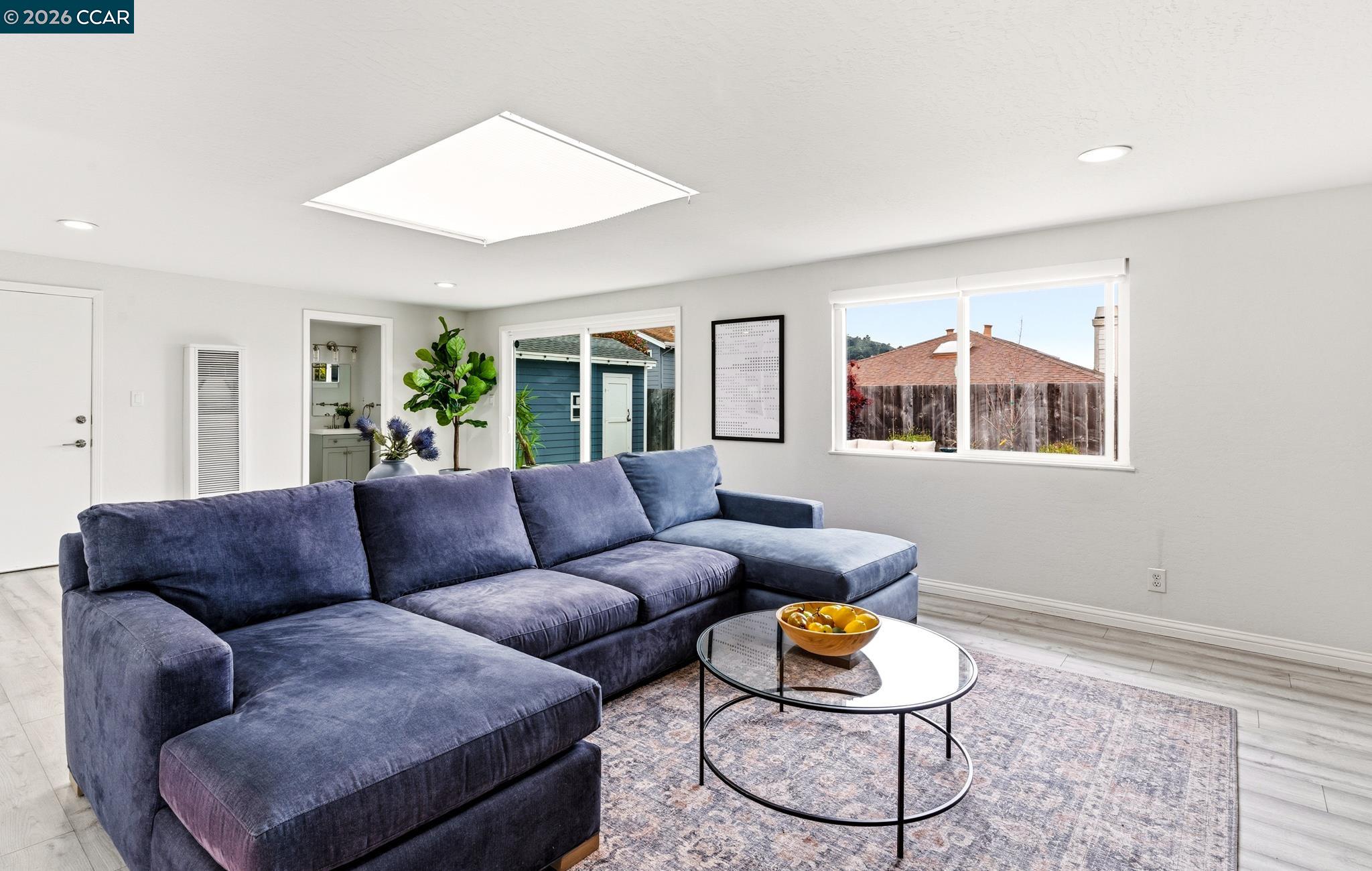 Detail Gallery Image 24 of 59 For 1172 Peralta Rd, Pacifica,  CA 94044 - 3 Beds | 2 Baths