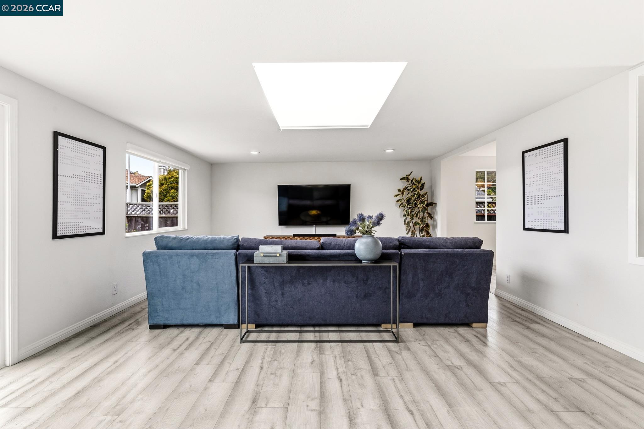 Detail Gallery Image 29 of 59 For 1172 Peralta Rd, Pacifica,  CA 94044 - 3 Beds | 2 Baths