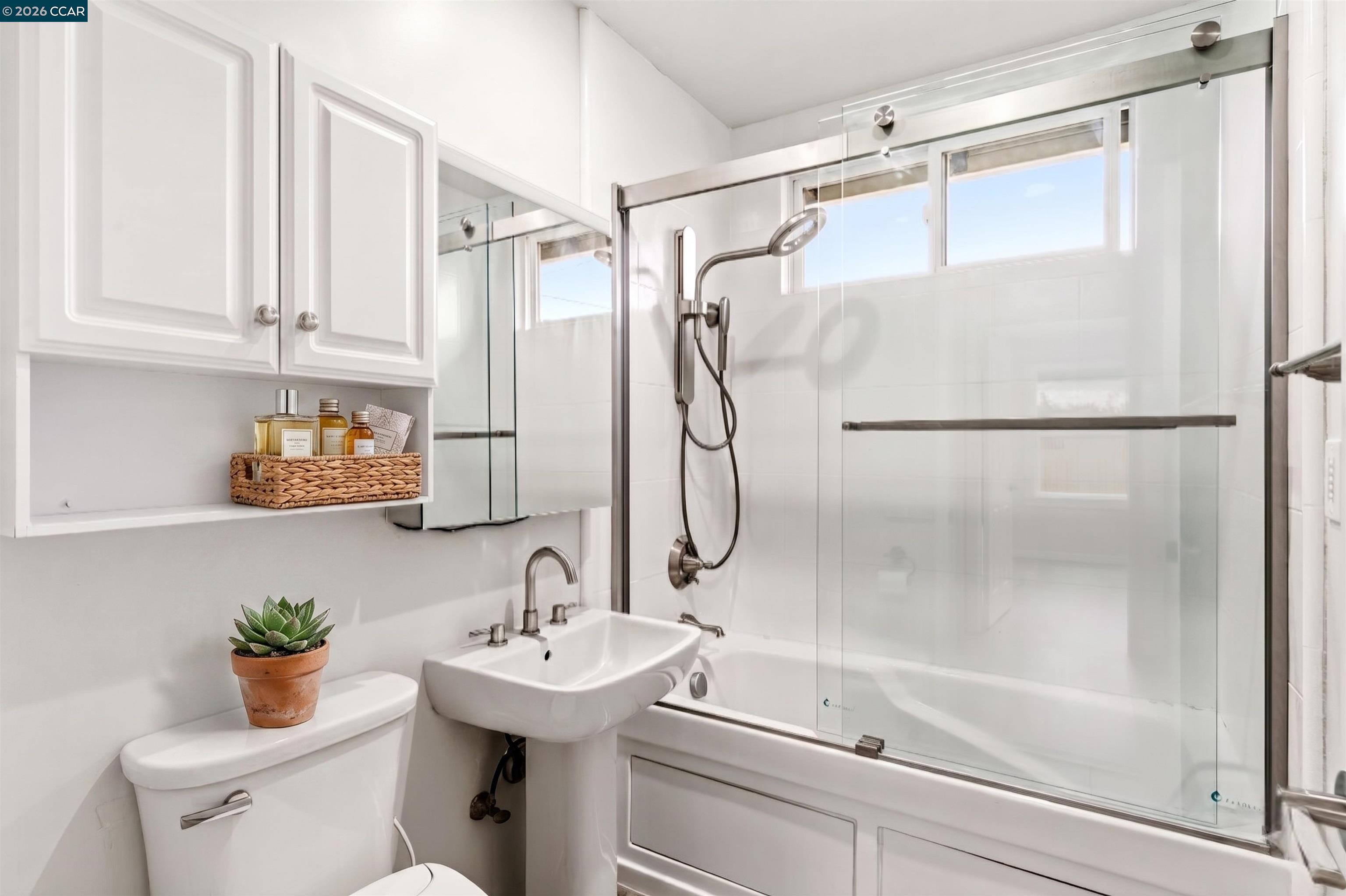 Detail Gallery Image 33 of 59 For 1172 Peralta Rd, Pacifica,  CA 94044 - 3 Beds | 2 Baths