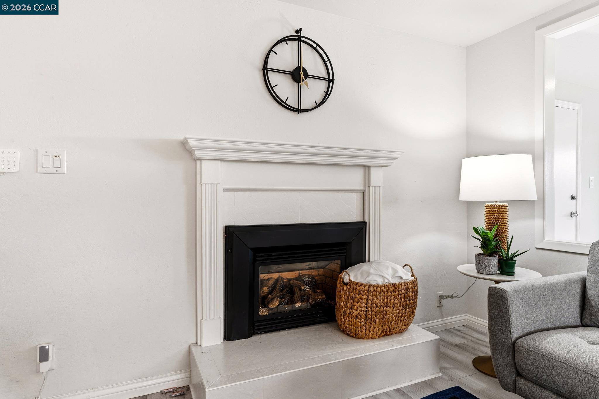 Detail Gallery Image 7 of 59 For 1172 Peralta Rd, Pacifica,  CA 94044 - 3 Beds | 2 Baths