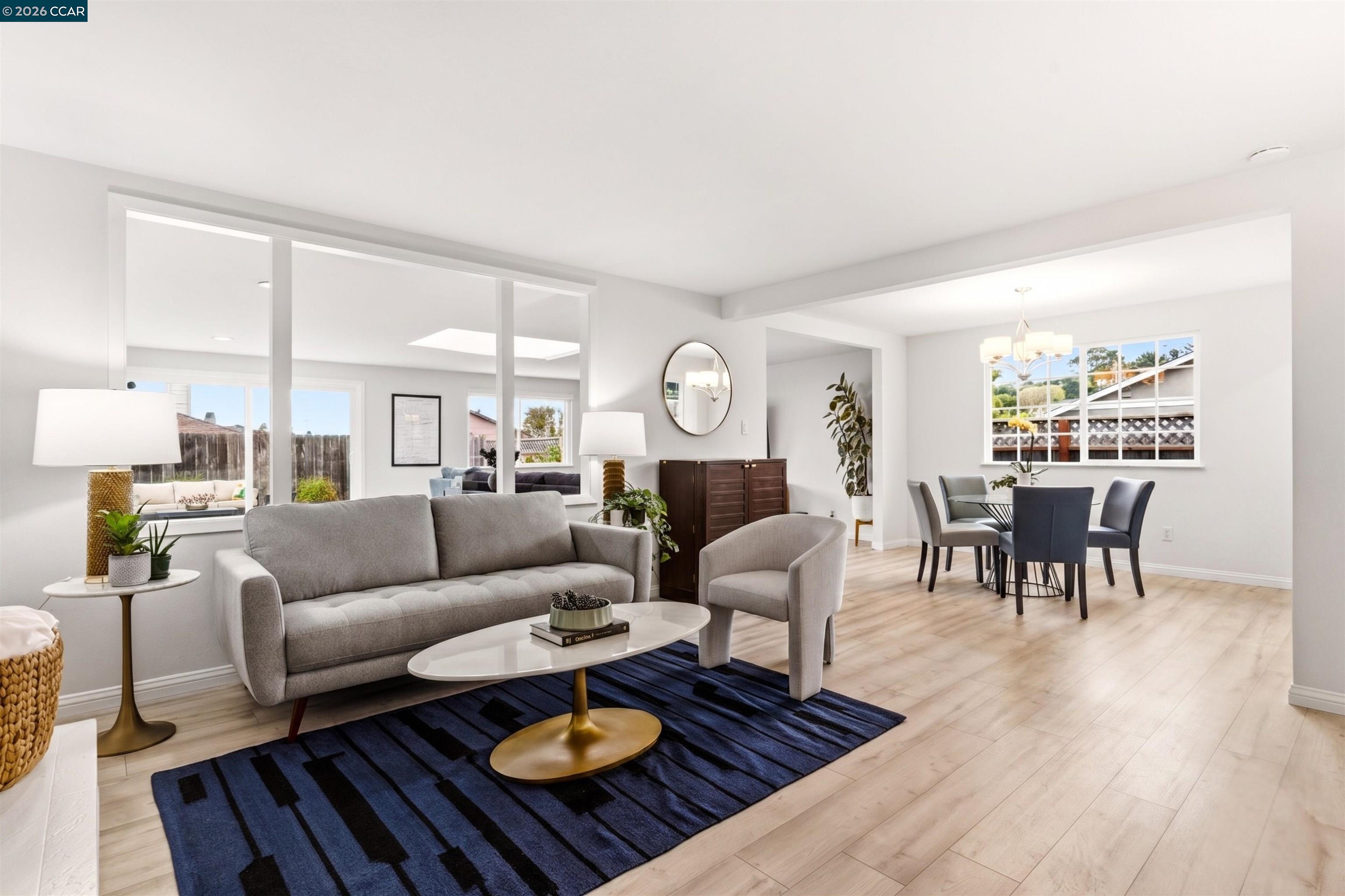 Detail Gallery Image 10 of 59 For 1172 Peralta Rd, Pacifica,  CA 94044 - 3 Beds | 2 Baths