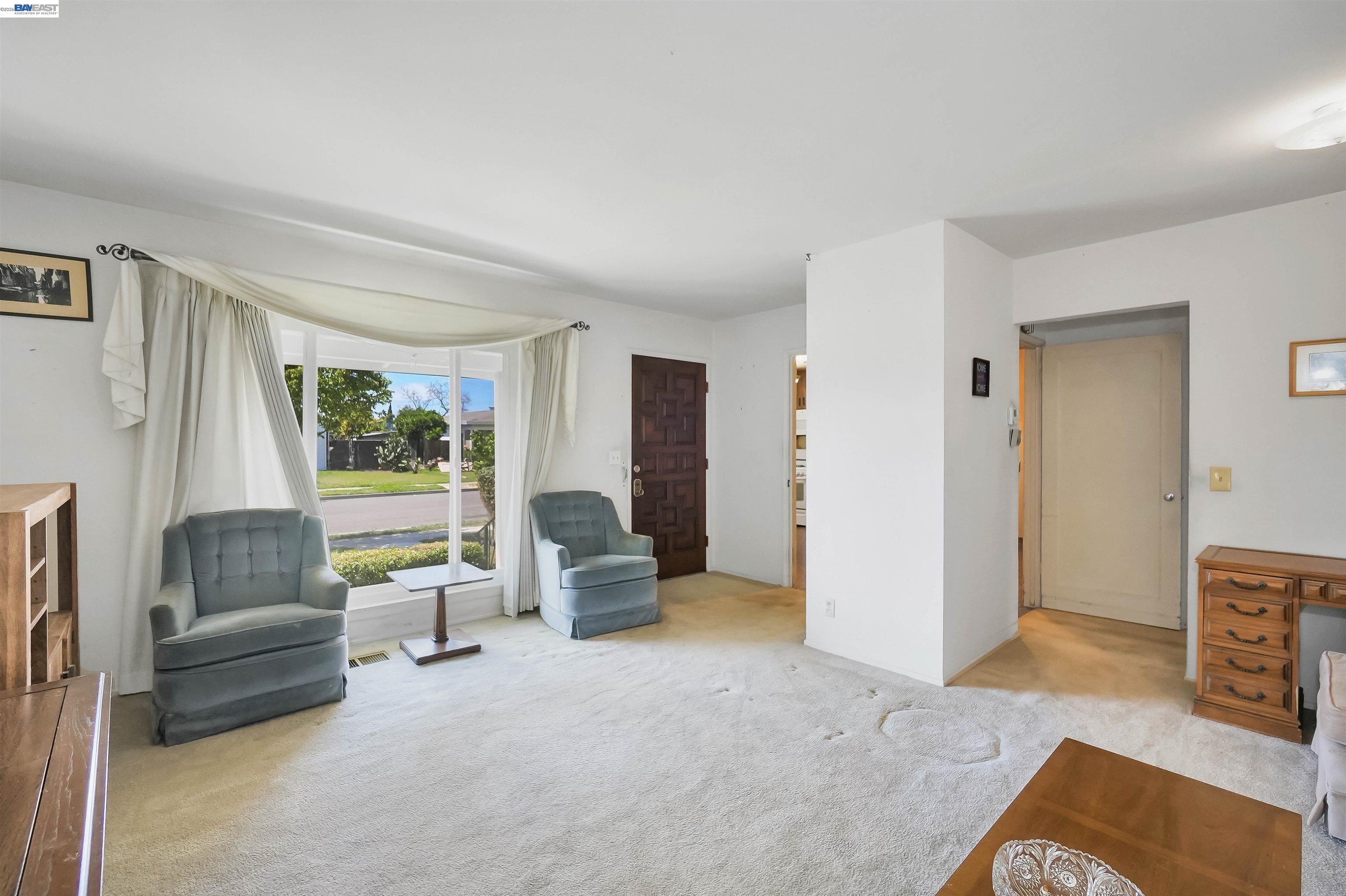 Detail Gallery Image 3 of 60 For 26462 Stanwood Ave, Hayward,  CA 94544 - 4 Beds | 2 Baths