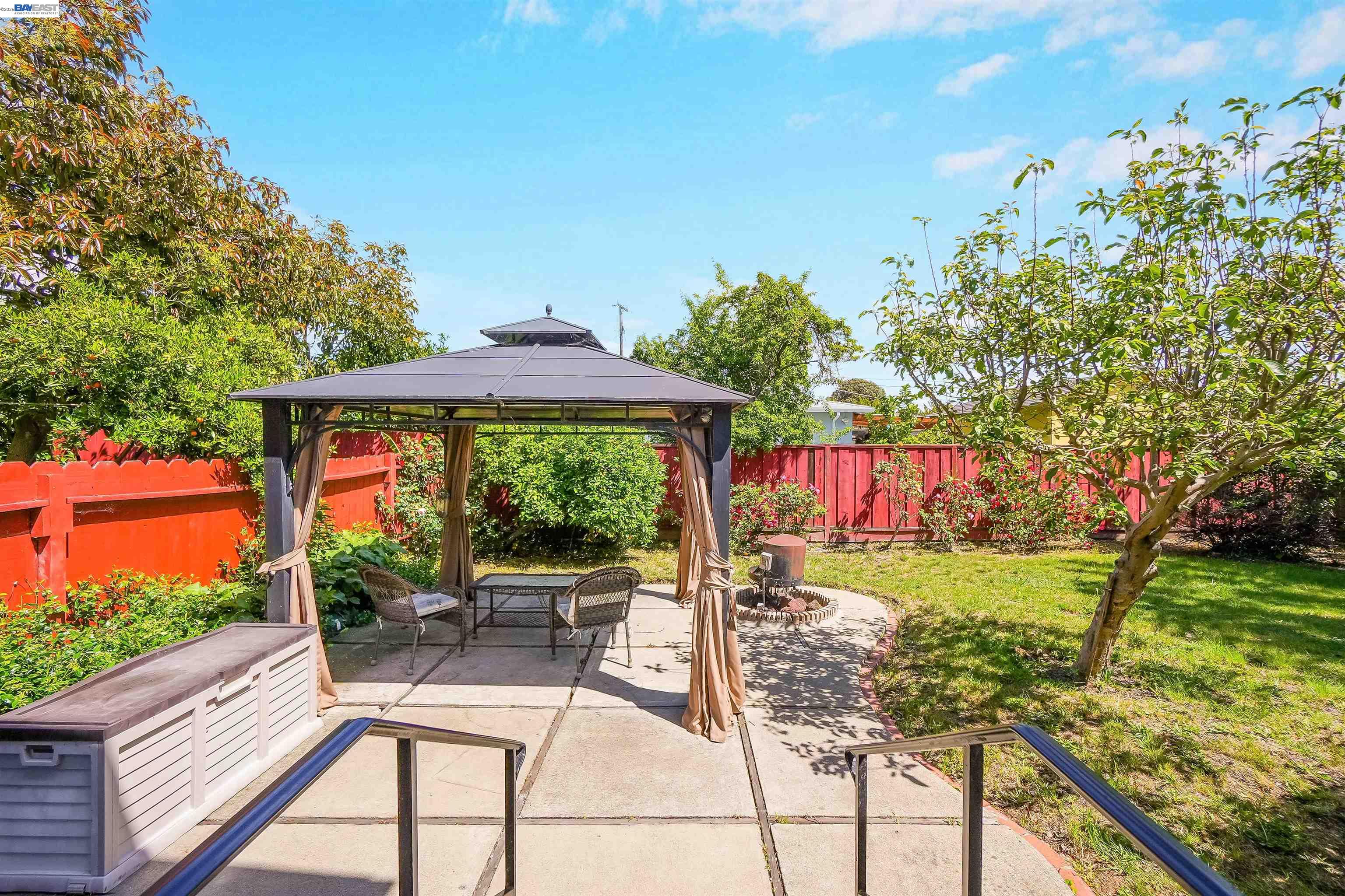 Detail Gallery Image 23 of 60 For 26462 Stanwood Ave, Hayward,  CA 94544 - 4 Beds | 2 Baths