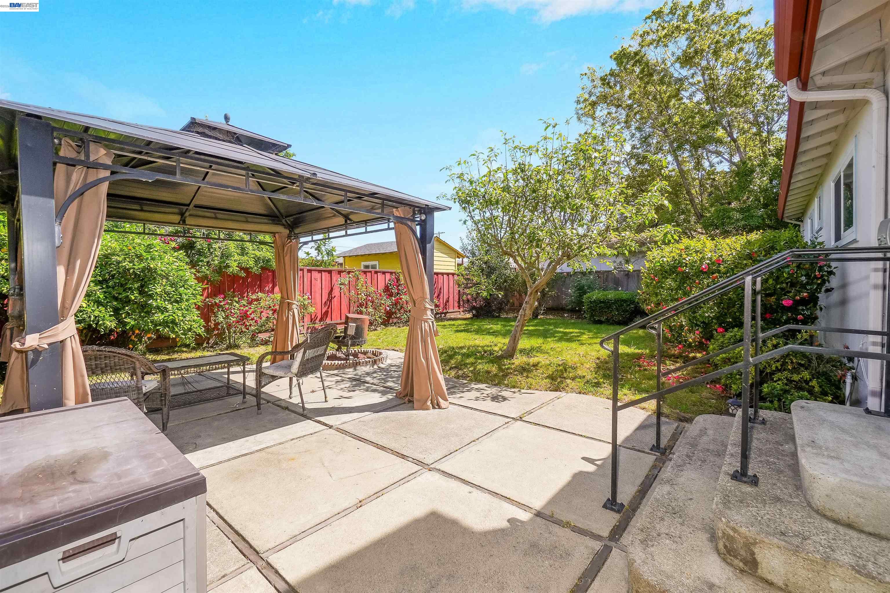 Detail Gallery Image 24 of 60 For 26462 Stanwood Ave, Hayward,  CA 94544 - 4 Beds | 2 Baths