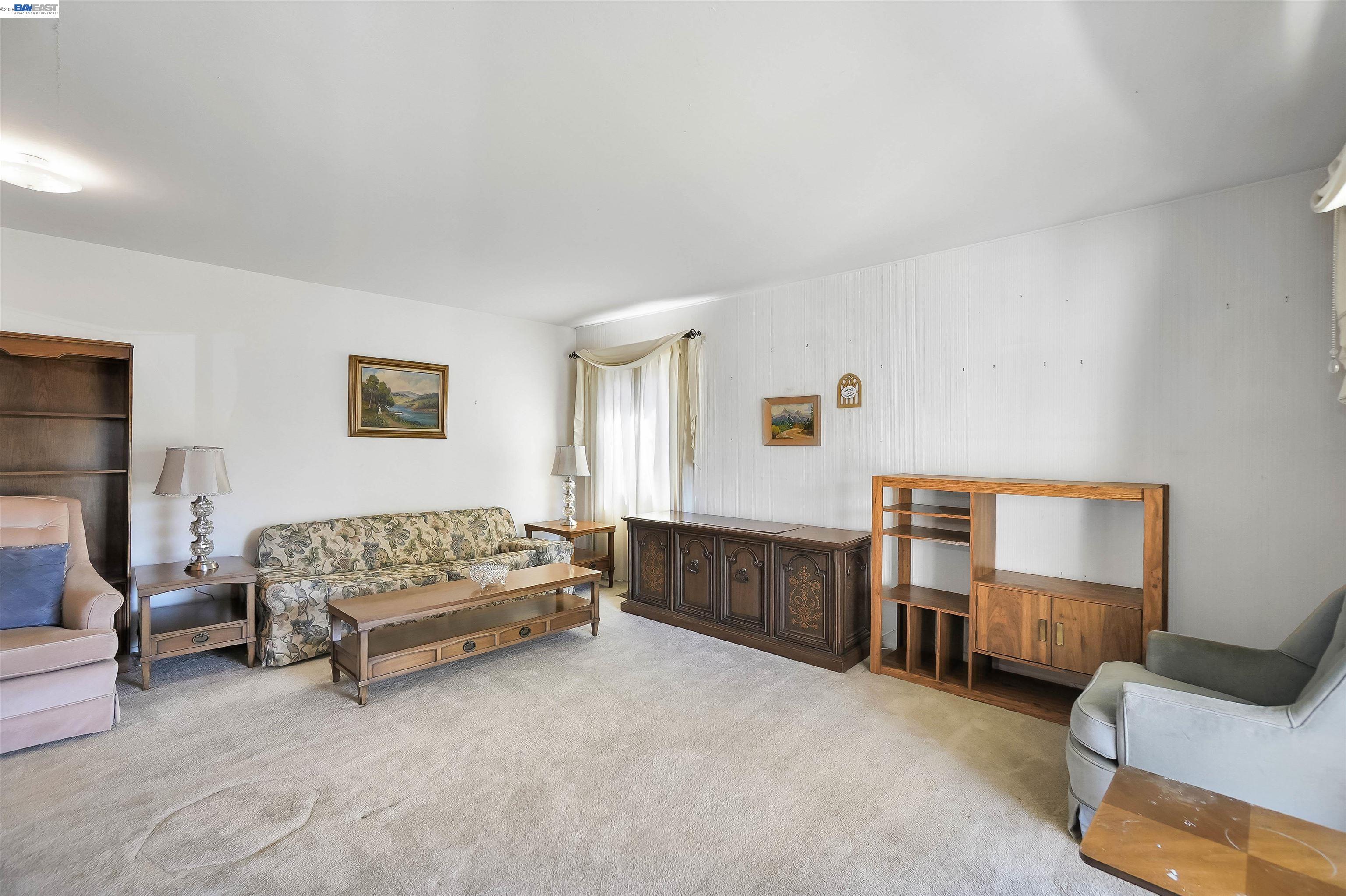 Detail Gallery Image 4 of 60 For 26462 Stanwood Ave, Hayward,  CA 94544 - 4 Beds | 2 Baths