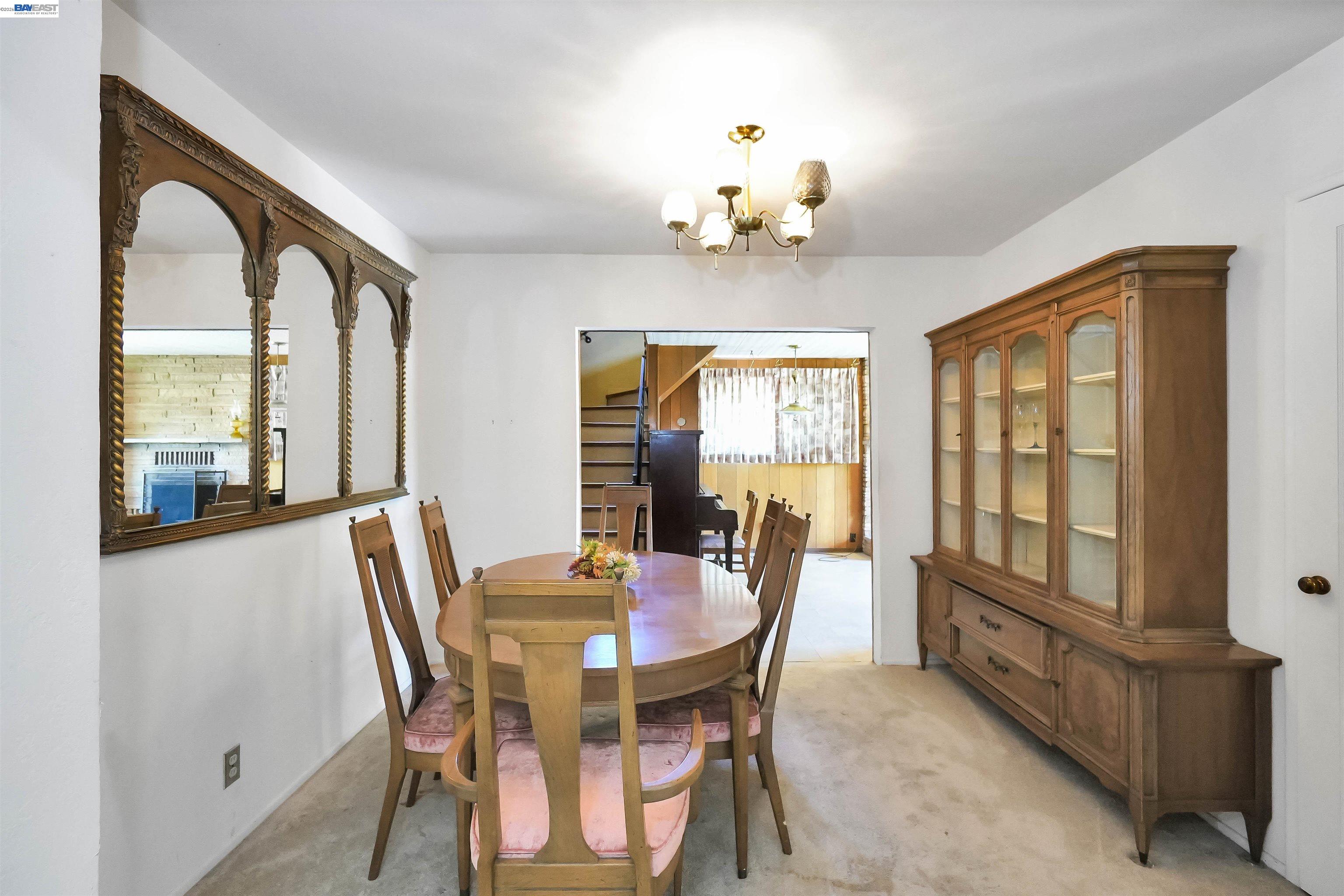 Detail Gallery Image 9 of 60 For 26462 Stanwood Ave, Hayward,  CA 94544 - 4 Beds | 2 Baths