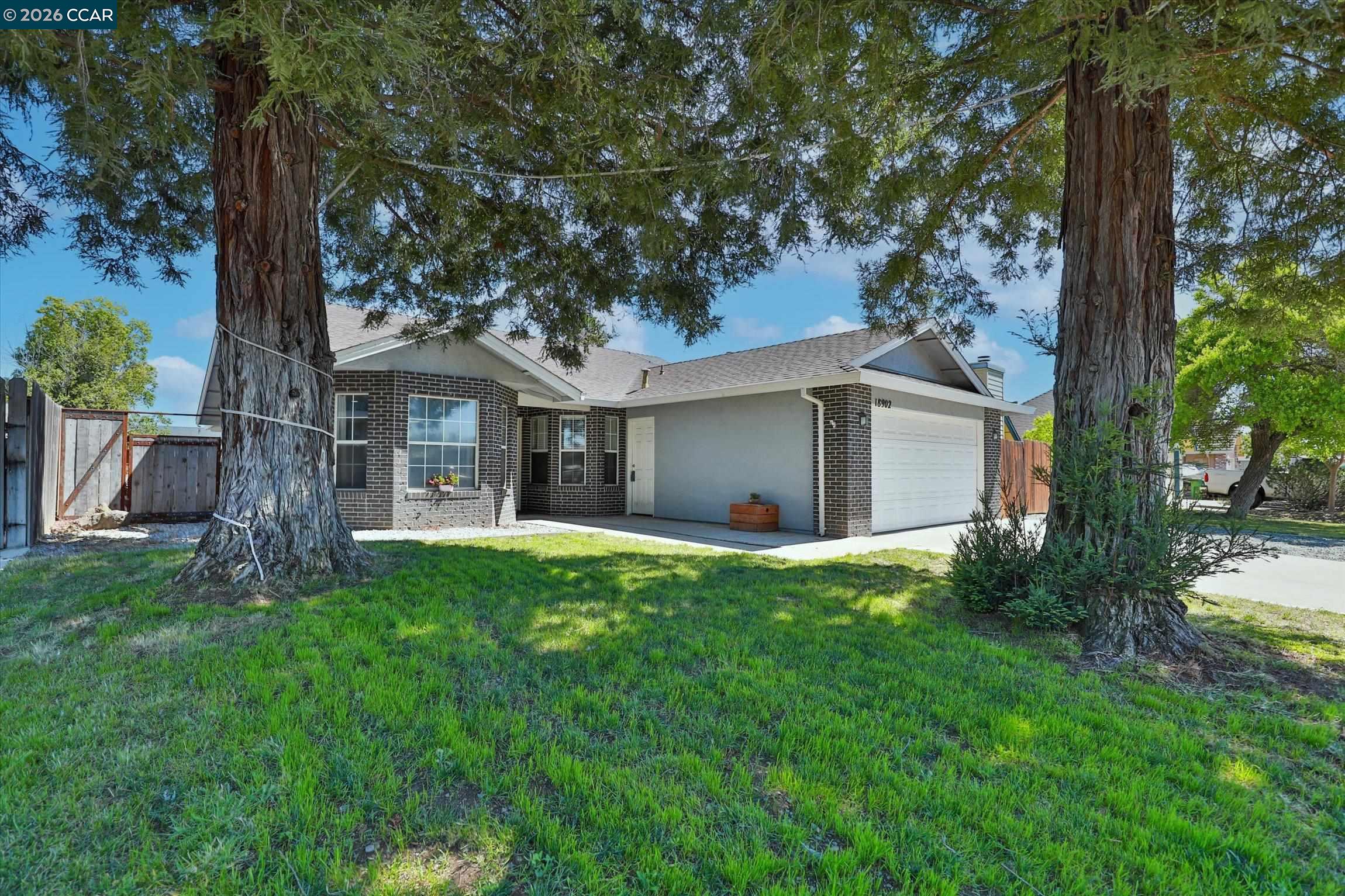 Detail Gallery Image 5 of 41 For 18902 Arrowhead Dr, Lockeford,  CA 95237 - 3 Beds | 2 Baths