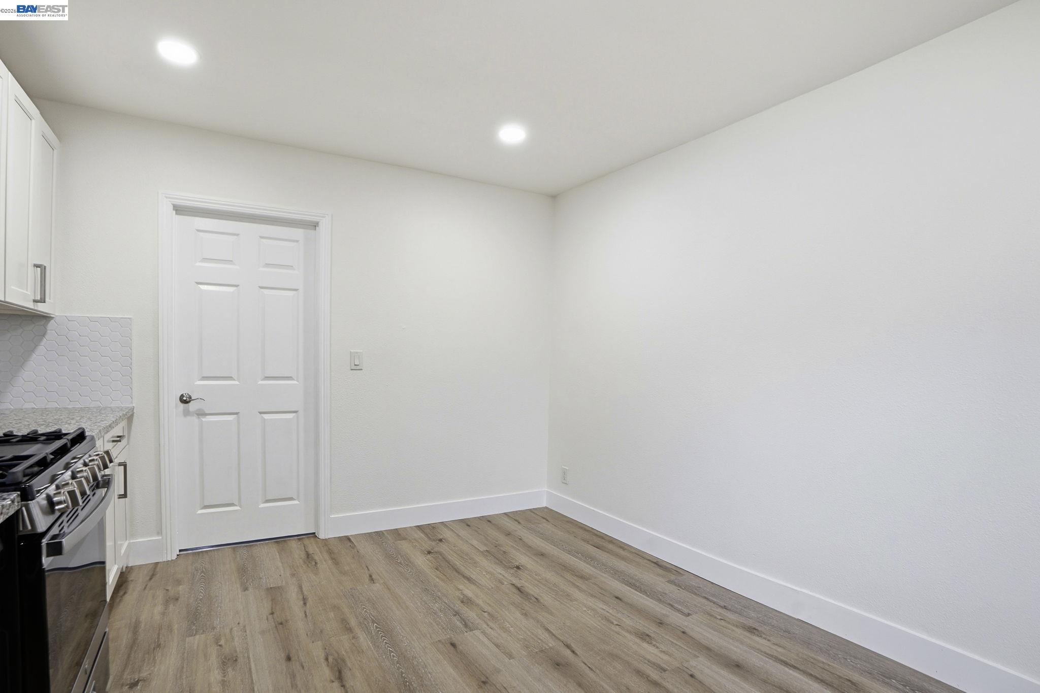 Detail Gallery Image 11 of 42 For 114 C St, Tracy,  CA 95376 - 3 Beds | 1/1 Baths