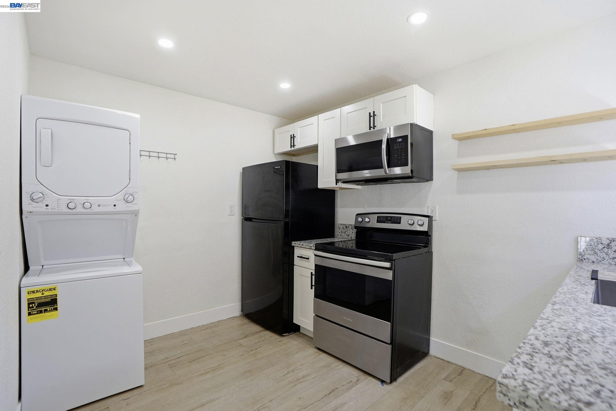 Detail Gallery Image 30 of 42 For 114 C St, Tracy,  CA 95376 - 3 Beds | 1/1 Baths