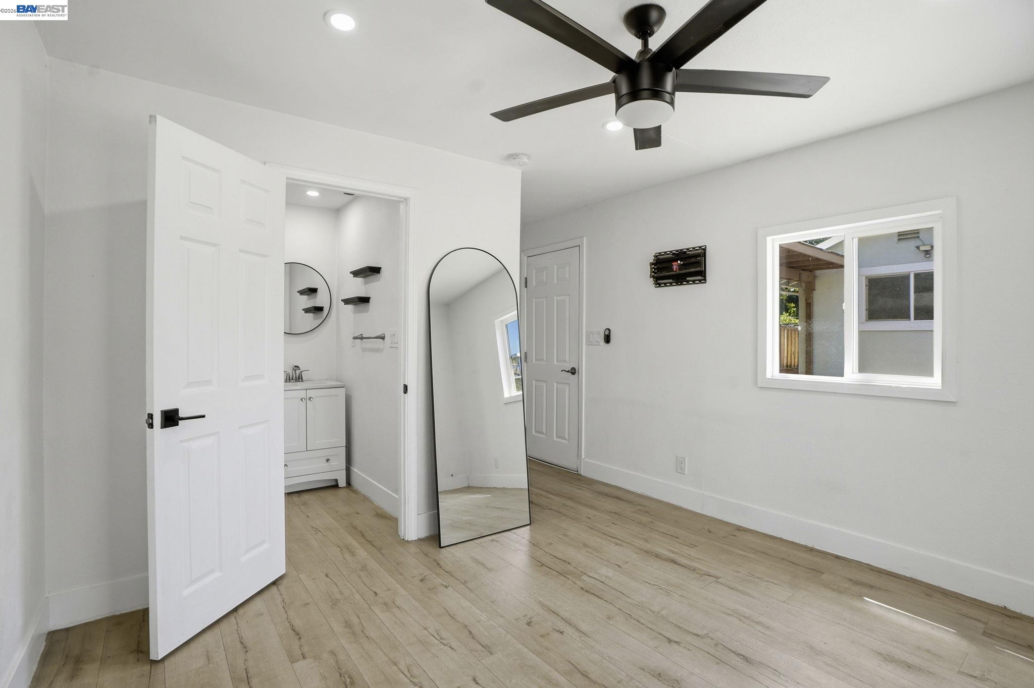 Detail Gallery Image 36 of 42 For 114 C St, Tracy,  CA 95376 - 3 Beds | 1/1 Baths