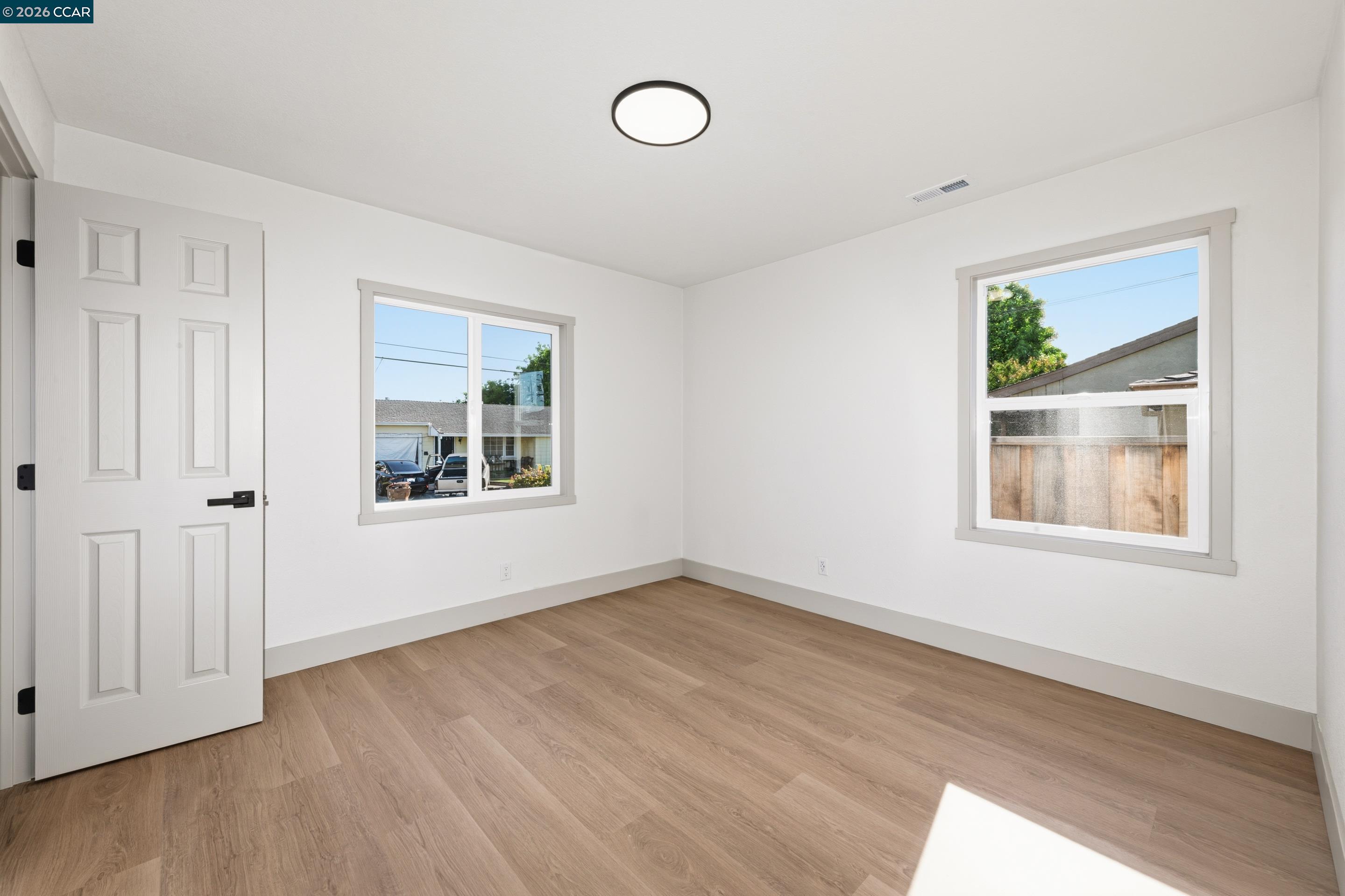 Detail Gallery Image 11 of 18 For 61 E 13th St, Antioch,  CA 94509 - 4 Beds | 1/1 Baths
