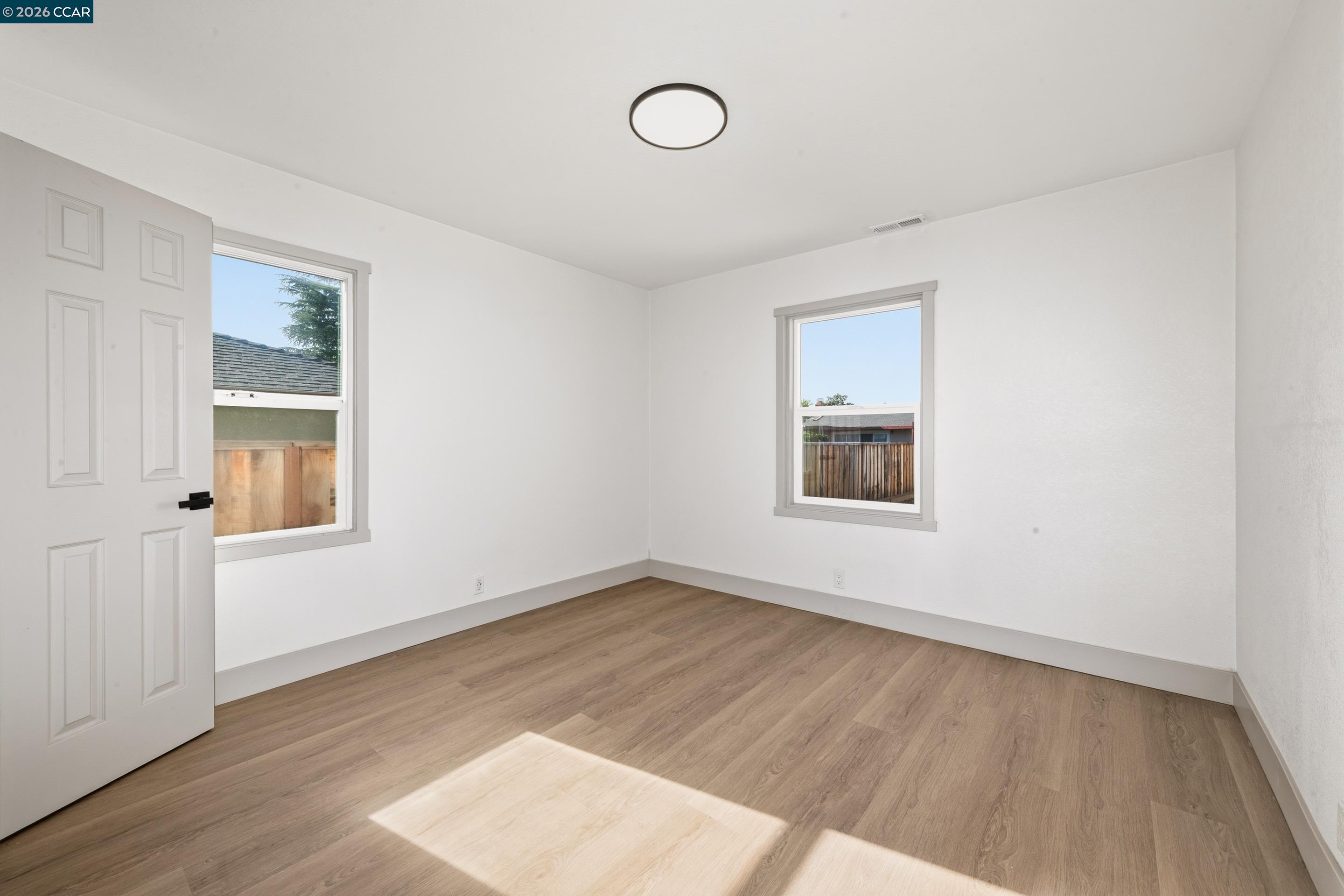 Detail Gallery Image 12 of 18 For 61 E 13th St, Antioch,  CA 94509 - 4 Beds | 1/1 Baths