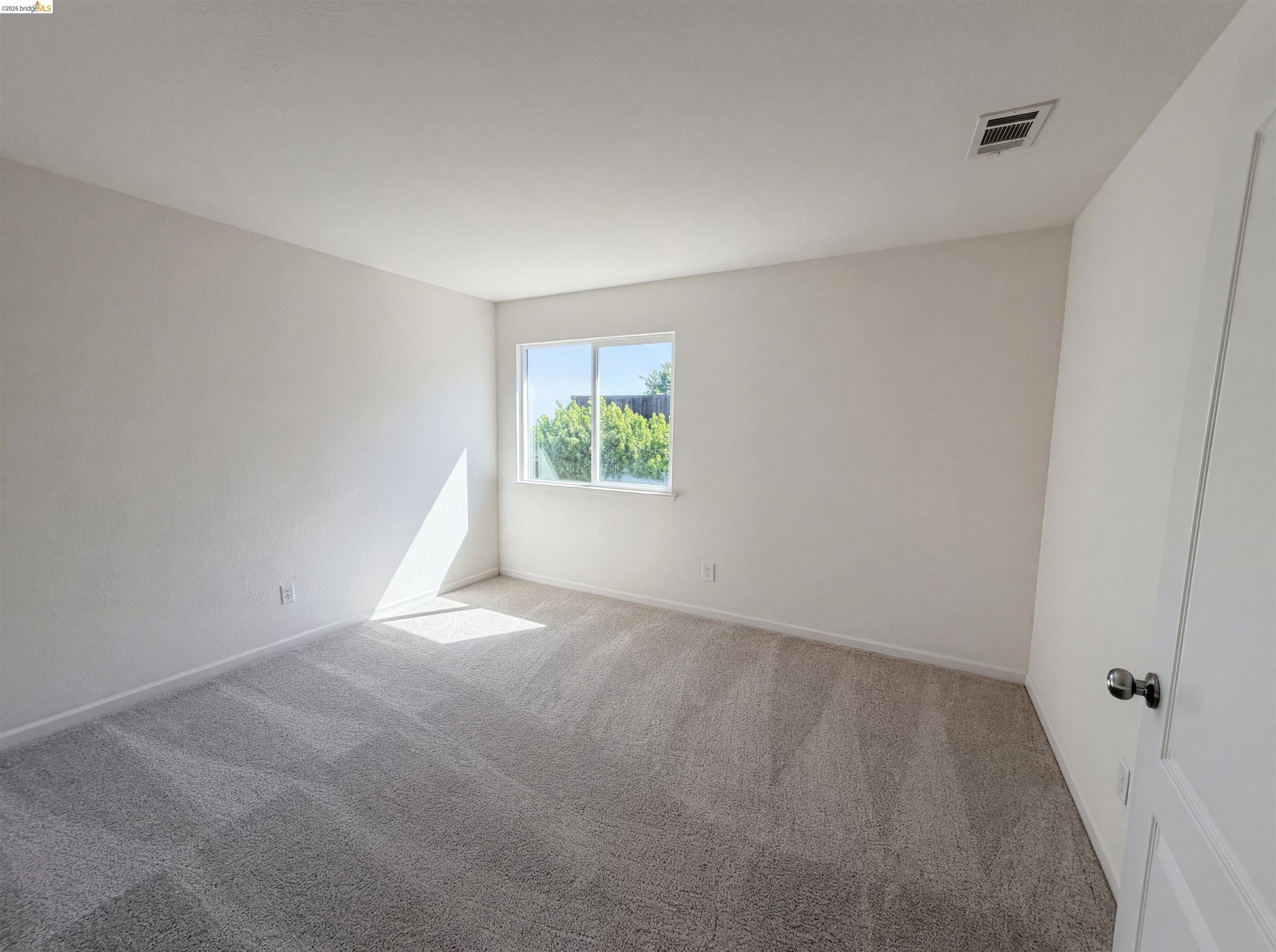 Detail Gallery Image 34 of 46 For 1257 Brooktrail Dr, Pittsburg,  CA 94565 - 5 Beds | 2/1 Baths