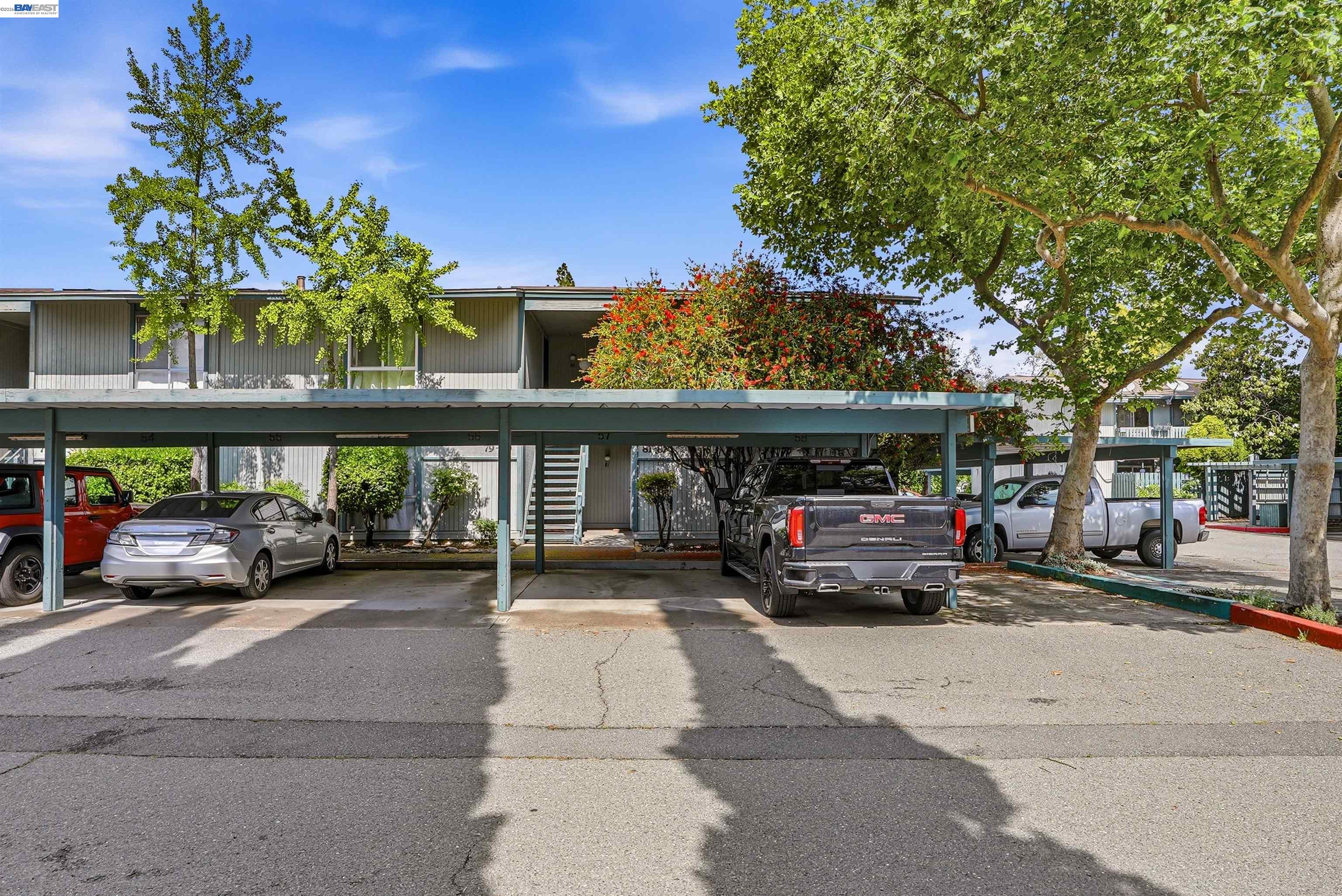 Photo #3: 41131068 Listing: Photo #3