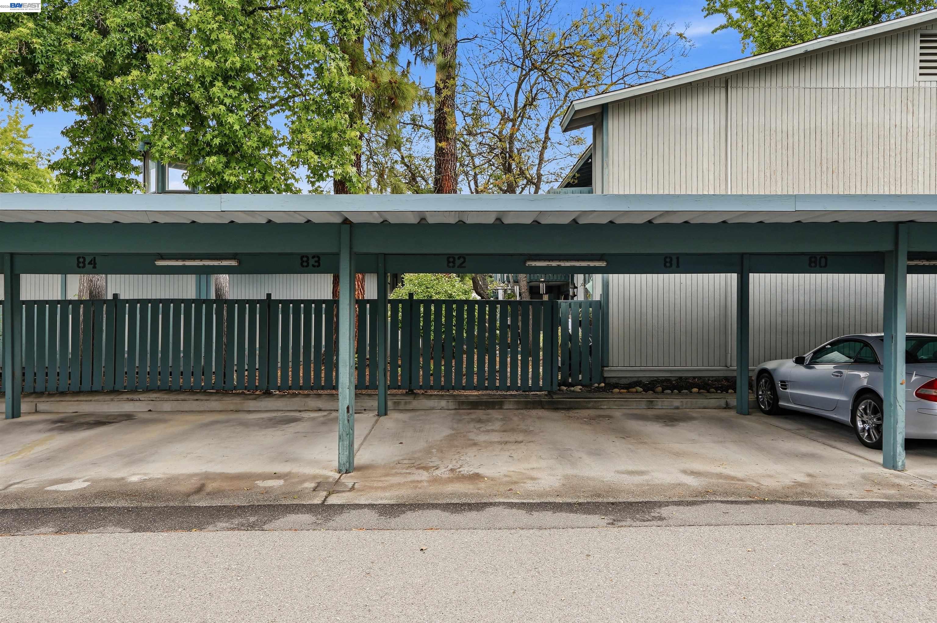 Photo #4: 41131068 Listing: Photo #4