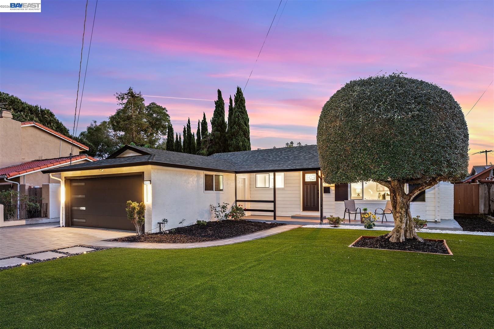 Detail Gallery Image 2 of 39 For 36543 Cedar Blvd, Newark,  CA 94560 - 4 Beds | 2 Baths