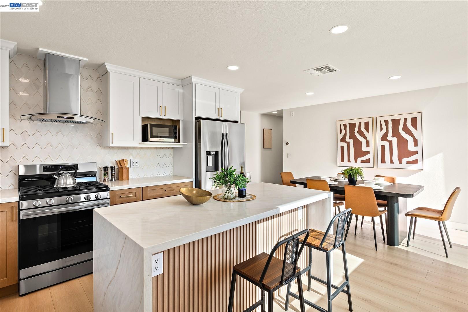 Detail Gallery Image 10 of 39 For 36543 Cedar Blvd, Newark,  CA 94560 - 4 Beds | 2 Baths