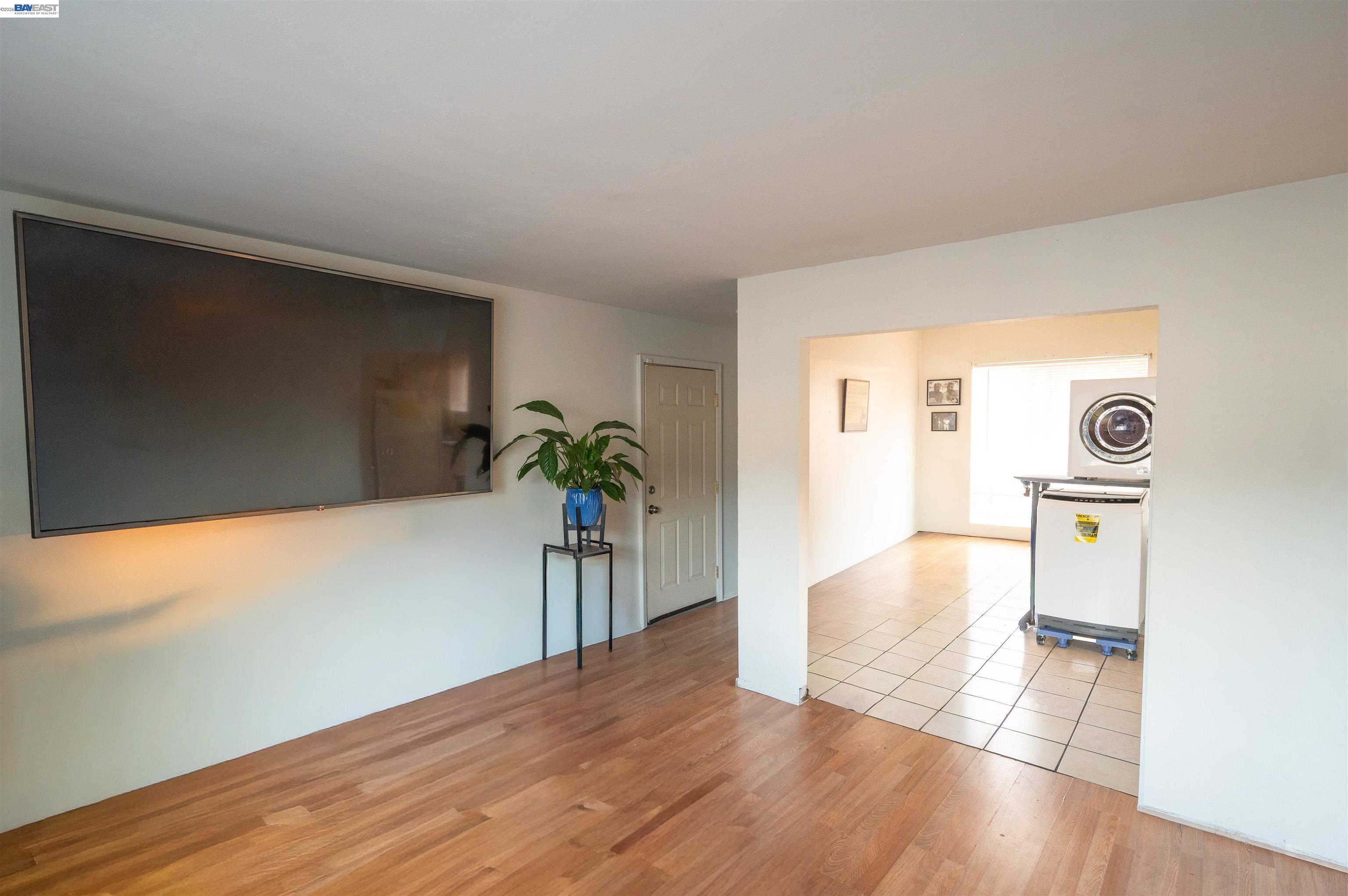 7401 -7411 Hillside St, Oakland CA 94605 — photo 12