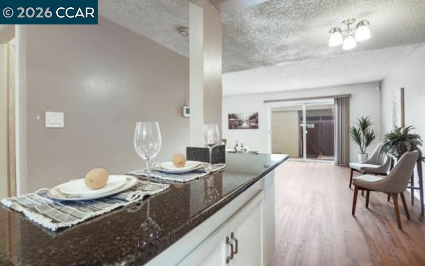 Photo #5: 41131077 Listing: Photo #5