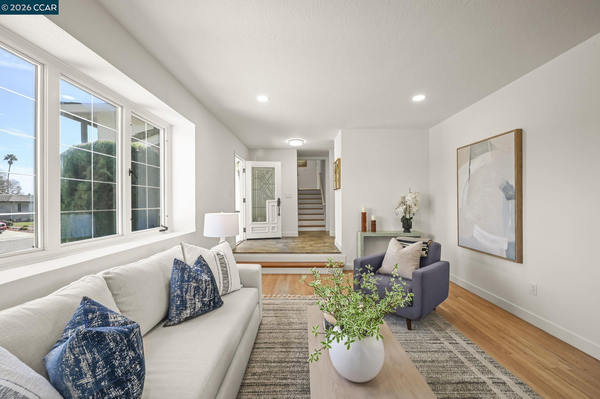 Detail Gallery Image 3 of 37 For 9881 Brunswick Way, San Ramon,  CA 94583 - 4 Beds | 3 Baths