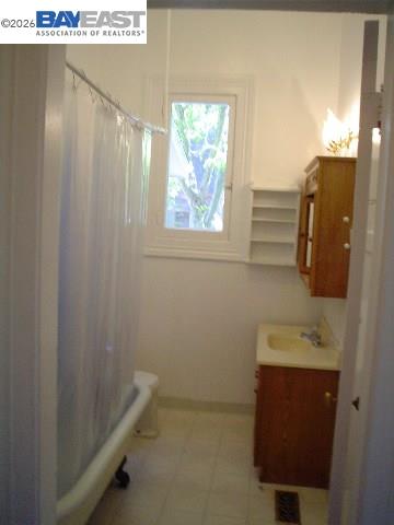 Detail Gallery Image 8 of 23 For 627 Rose Avenue #2,  Pleasanton,  CA 94566 - 2 Beds | 2 Baths