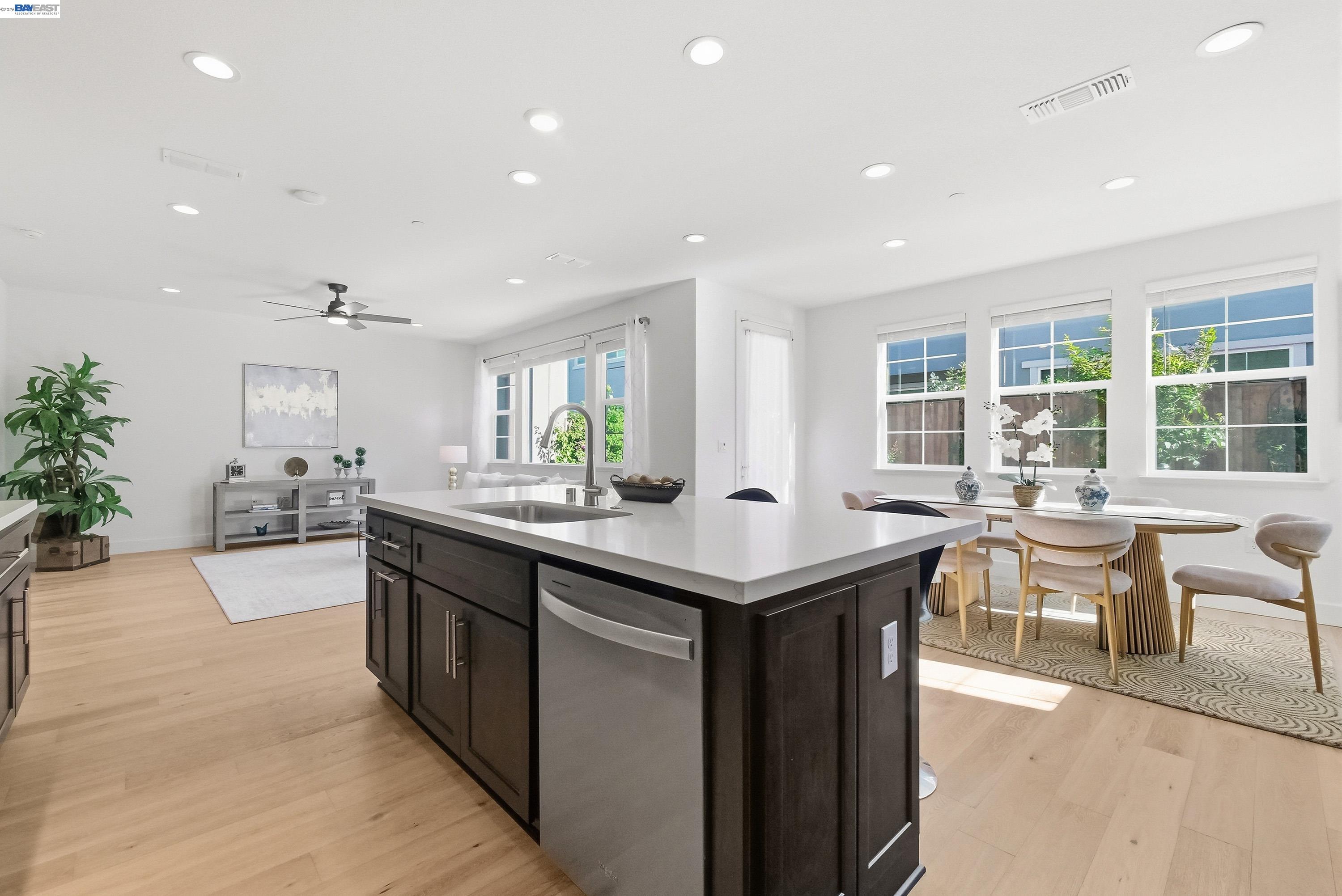 Detail Gallery Image 11 of 60 For 168 E Calder Dr, Mountain House,  CA 95391 - 3 Beds | 2/1 Baths