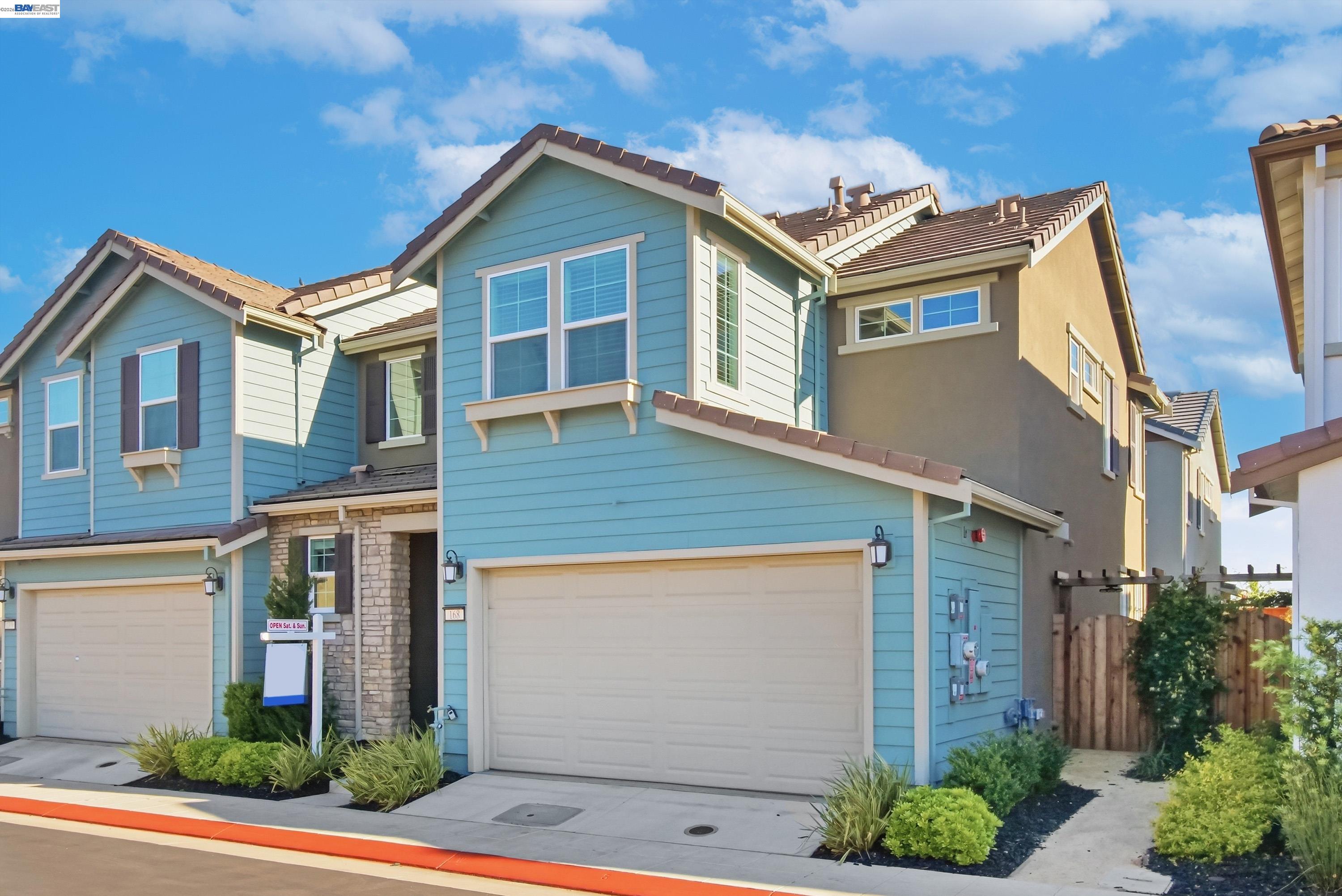 Detail Gallery Image 3 of 60 For 168 E Calder Dr, Mountain House,  CA 95391 - 3 Beds | 2/1 Baths