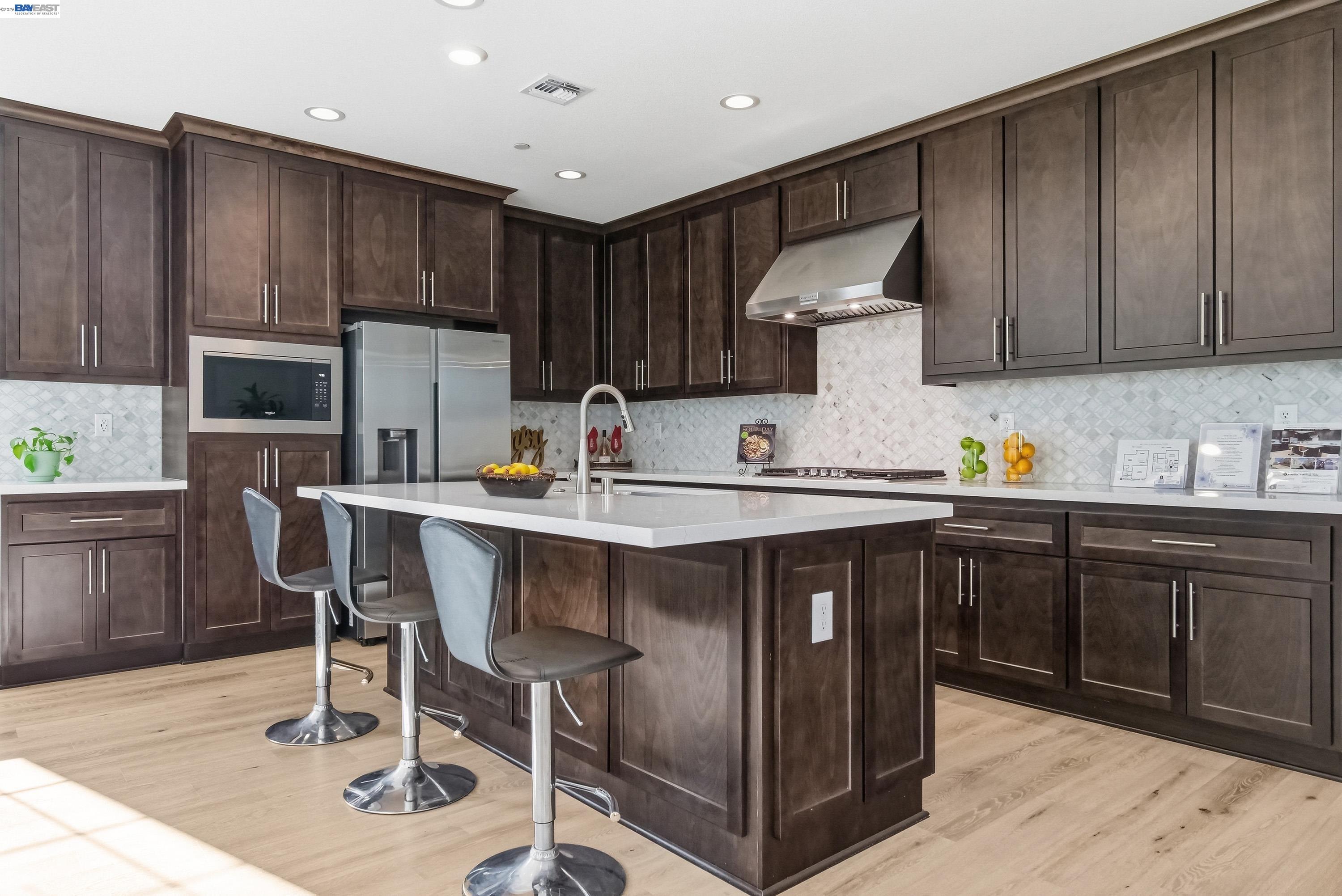 Detail Gallery Image 8 of 60 For 168 E Calder Dr, Mountain House,  CA 95391 - 3 Beds | 2/1 Baths