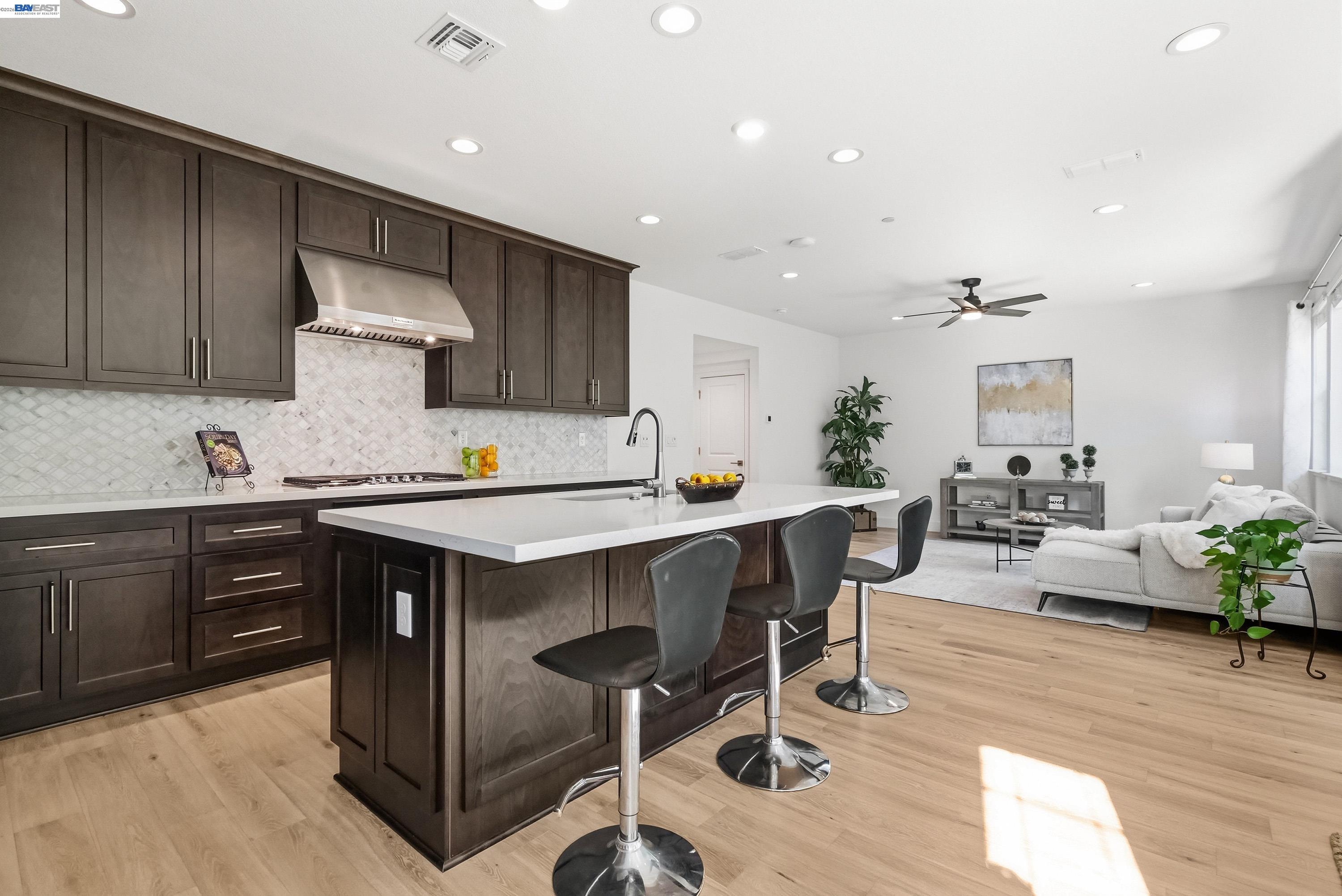 Detail Gallery Image 10 of 60 For 168 E Calder Dr, Mountain House,  CA 95391 - 3 Beds | 2/1 Baths